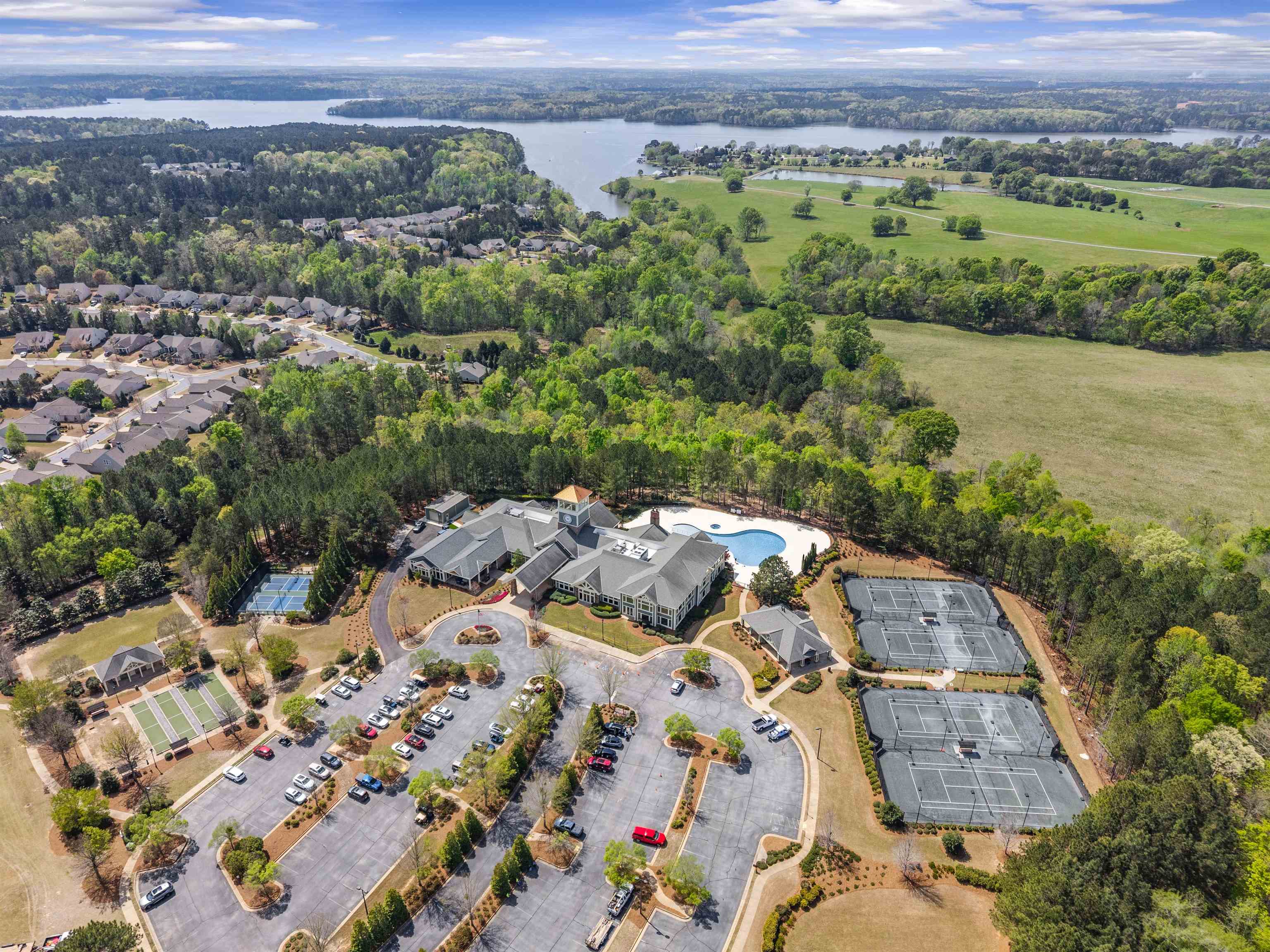 1000 Water Front Road Property Photo 36