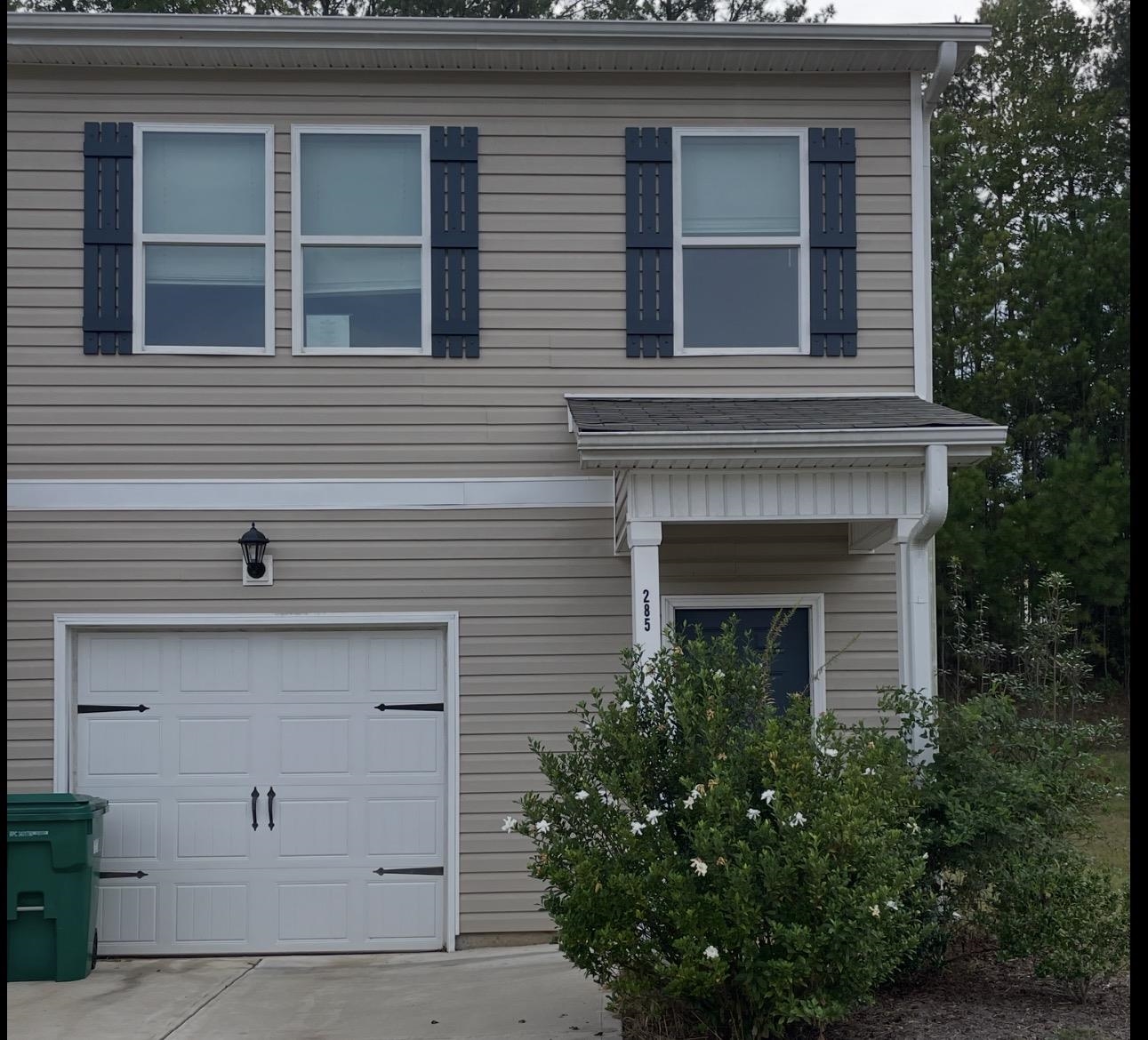 285 Oakwood Drive Property Photo 1