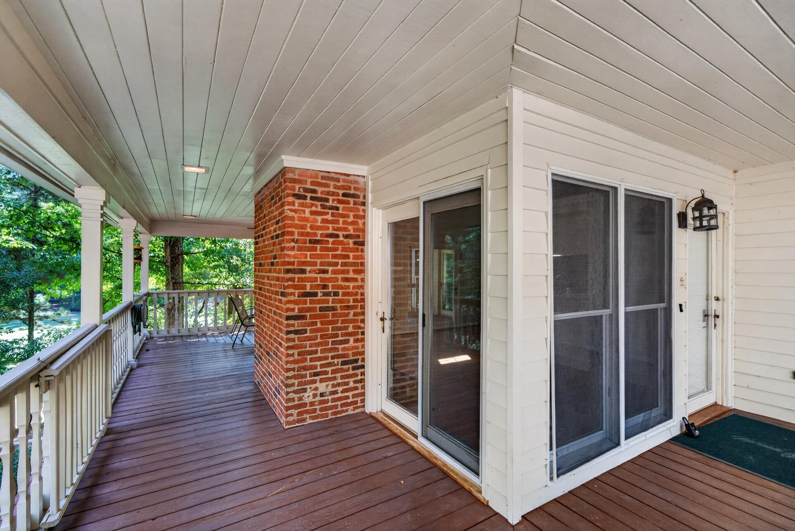 1050 Cupp Lane Property Photo 6