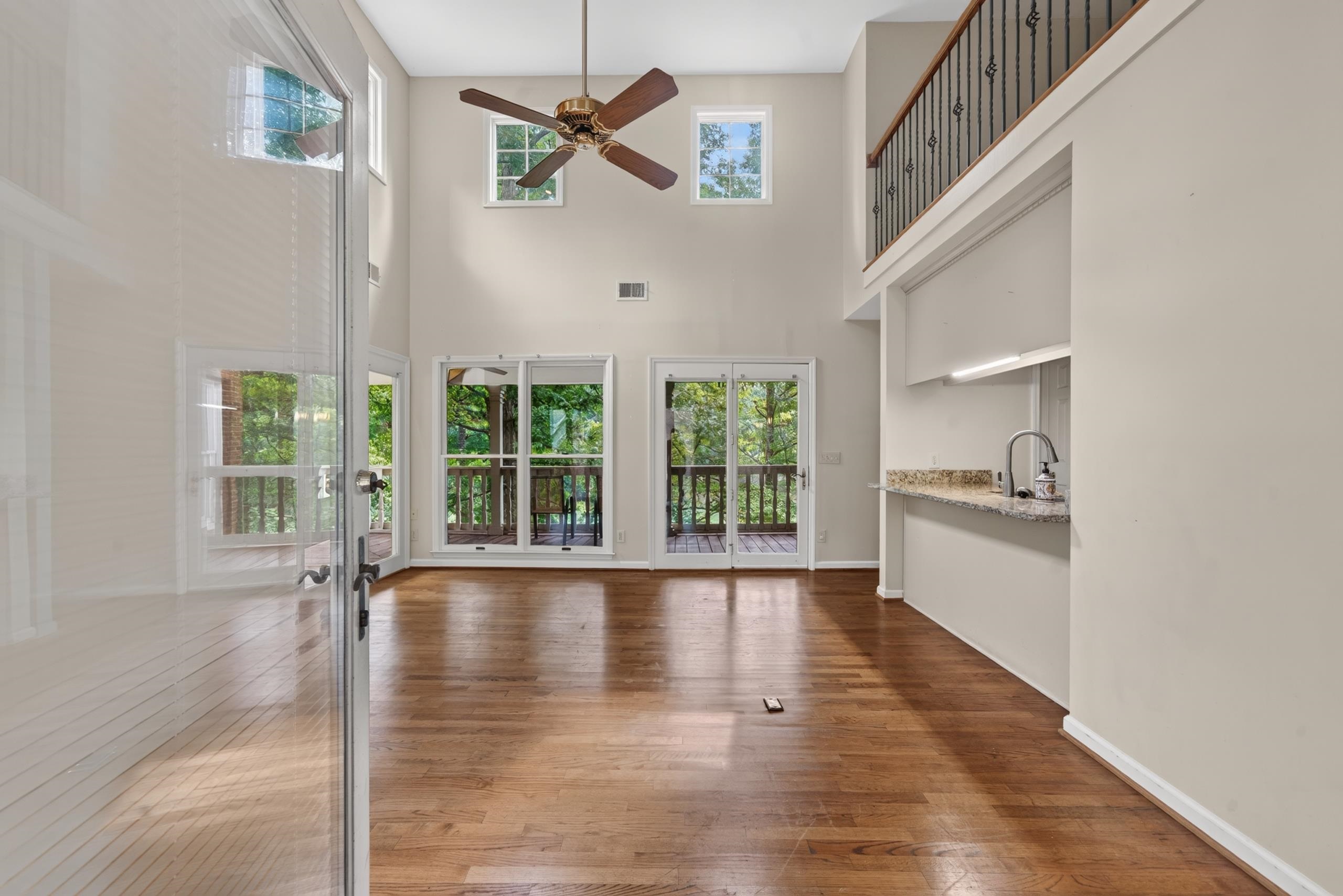 1050 Cupp Lane Property Photo 8
