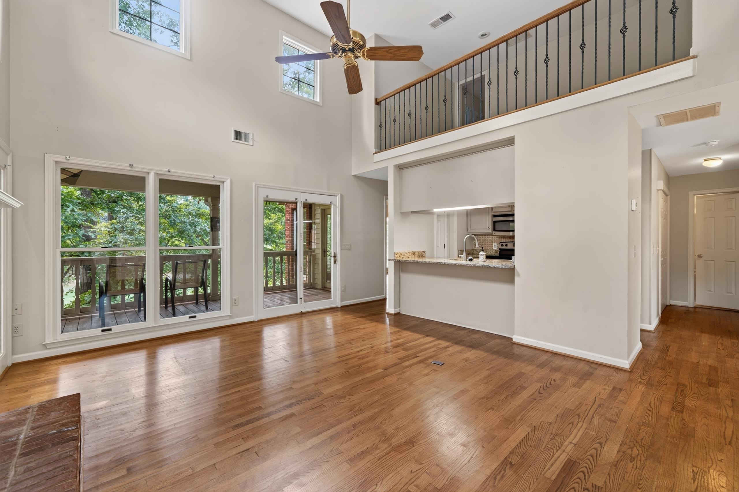 1050 Cupp Lane Property Photo 12