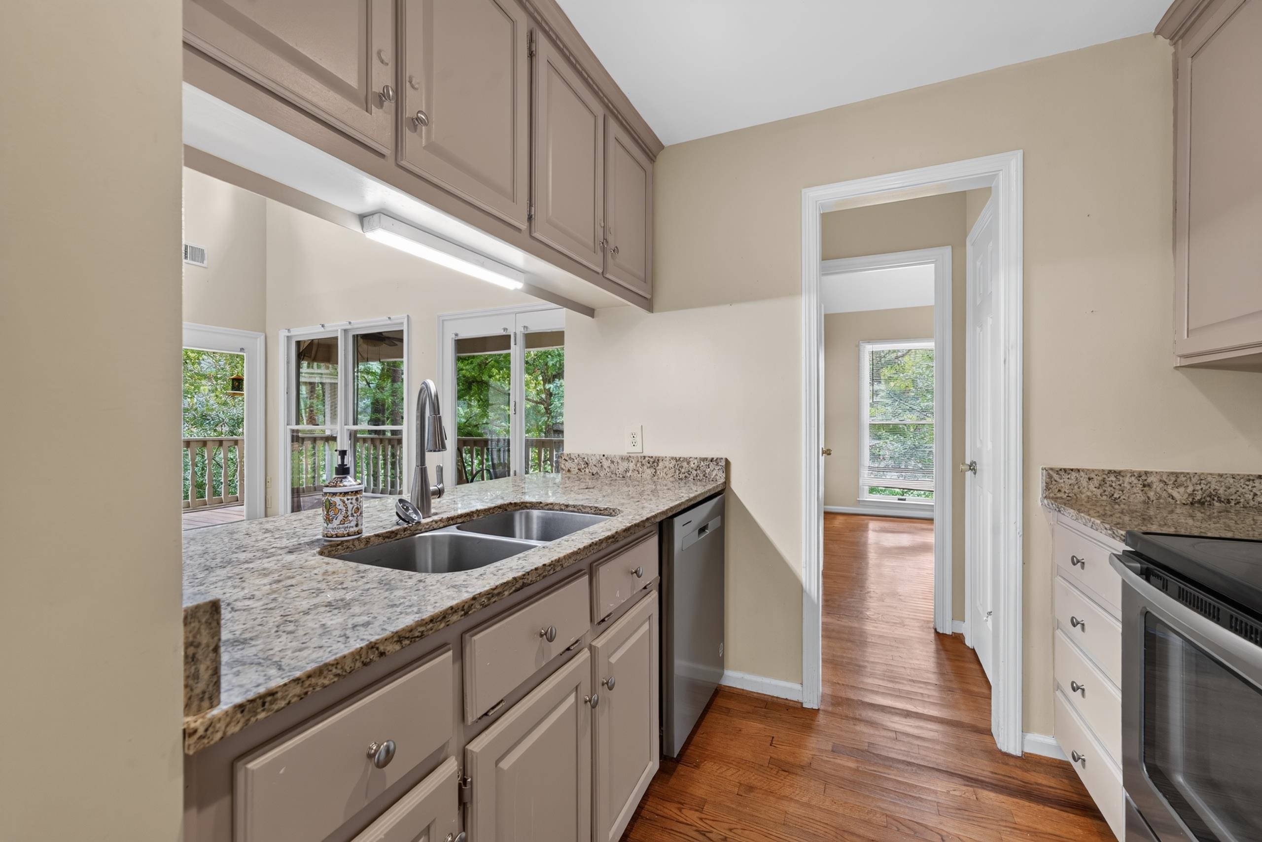 1050 Cupp Lane Property Photo 18