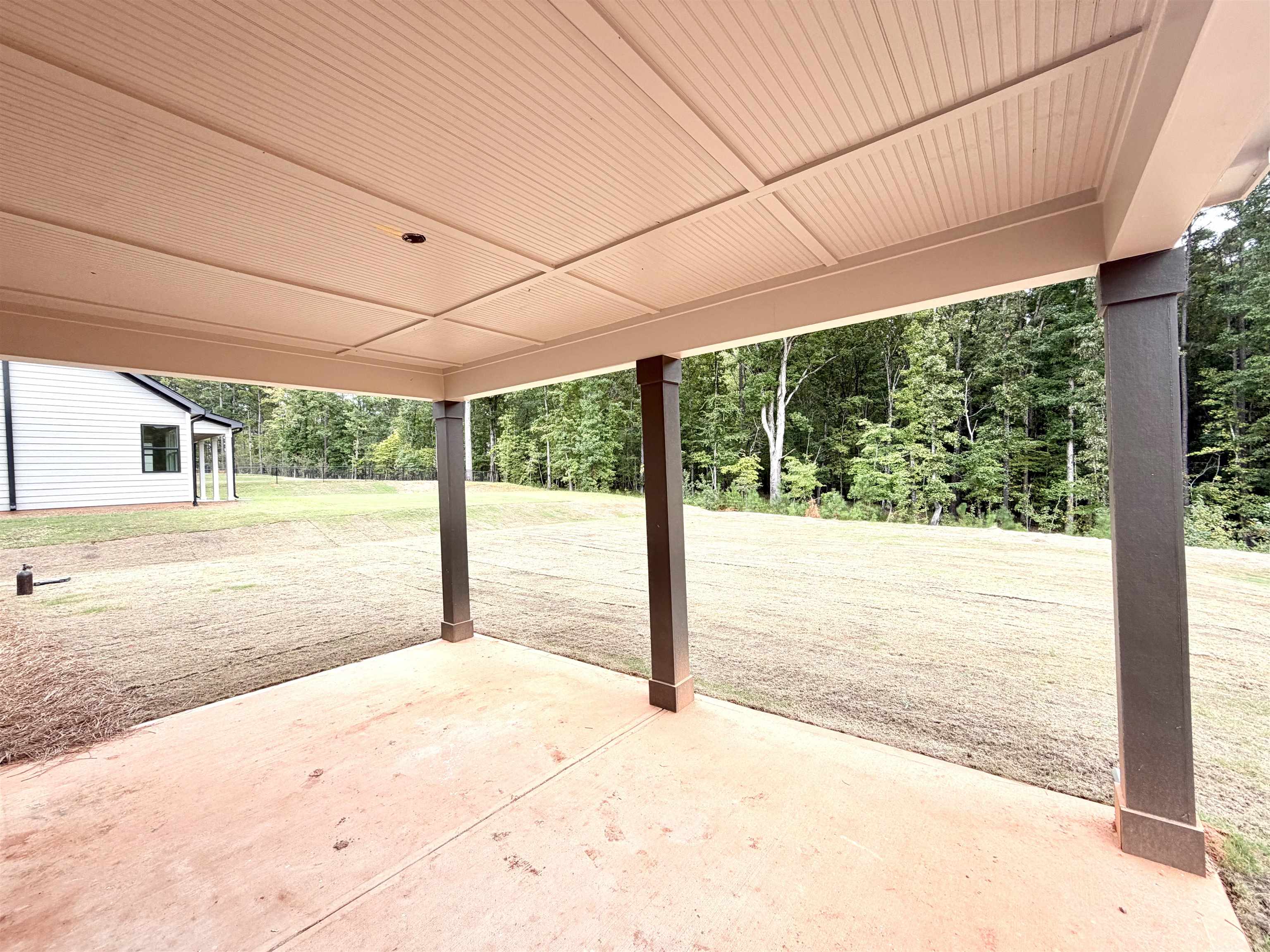 1440 Legend Dr Property Photo 4