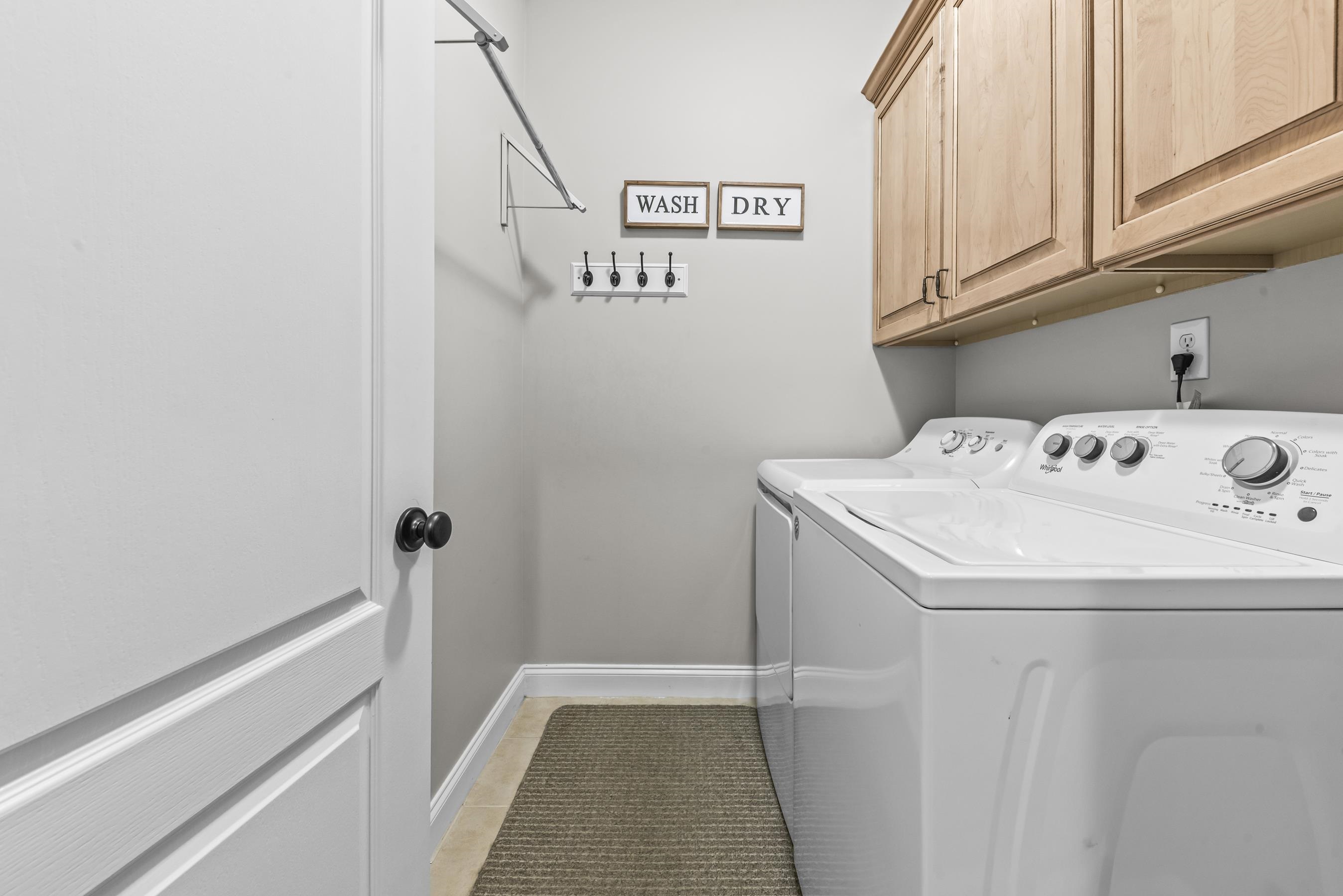 107 Oakton North Property Photo 38