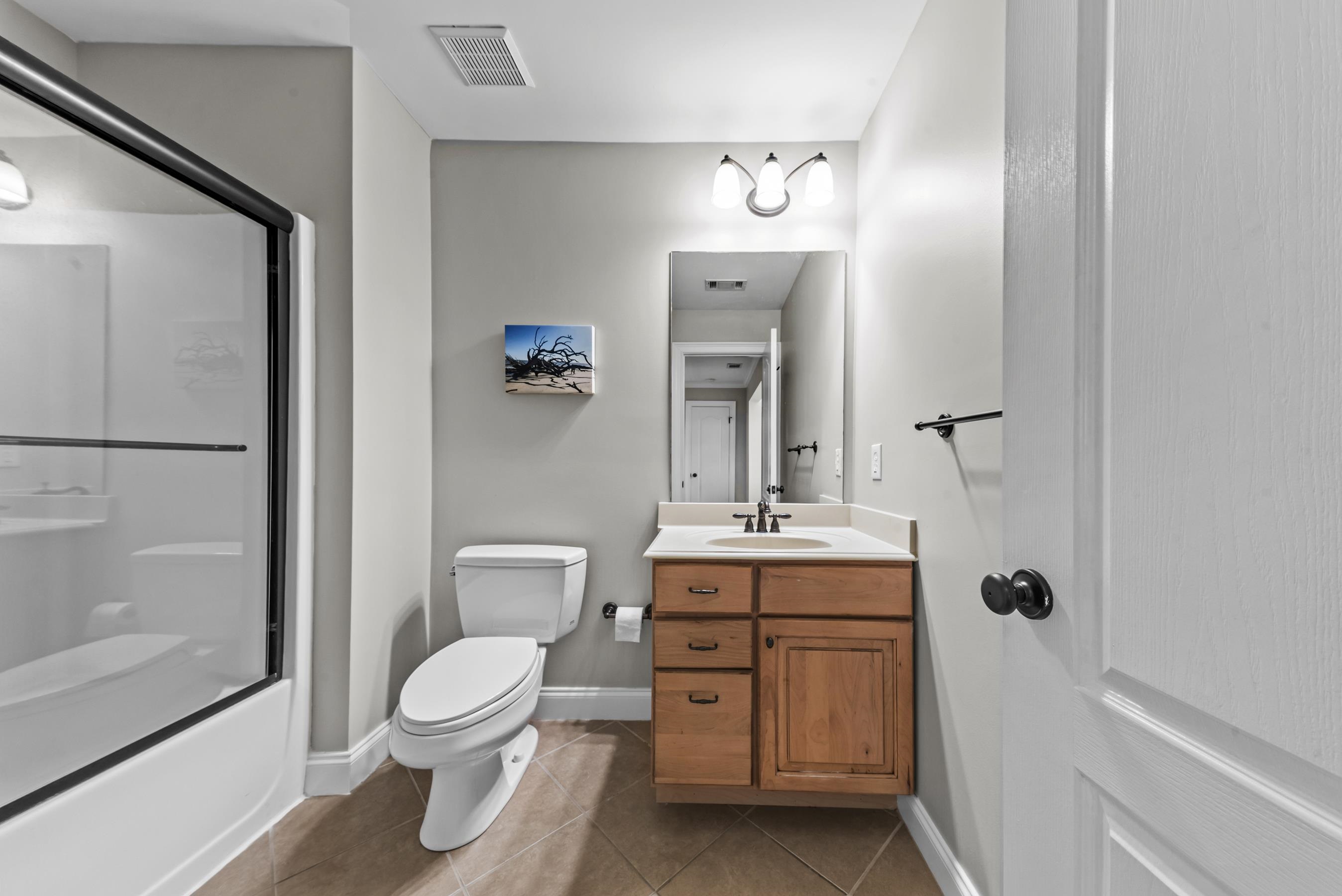 107 Oakton North Property Photo 46