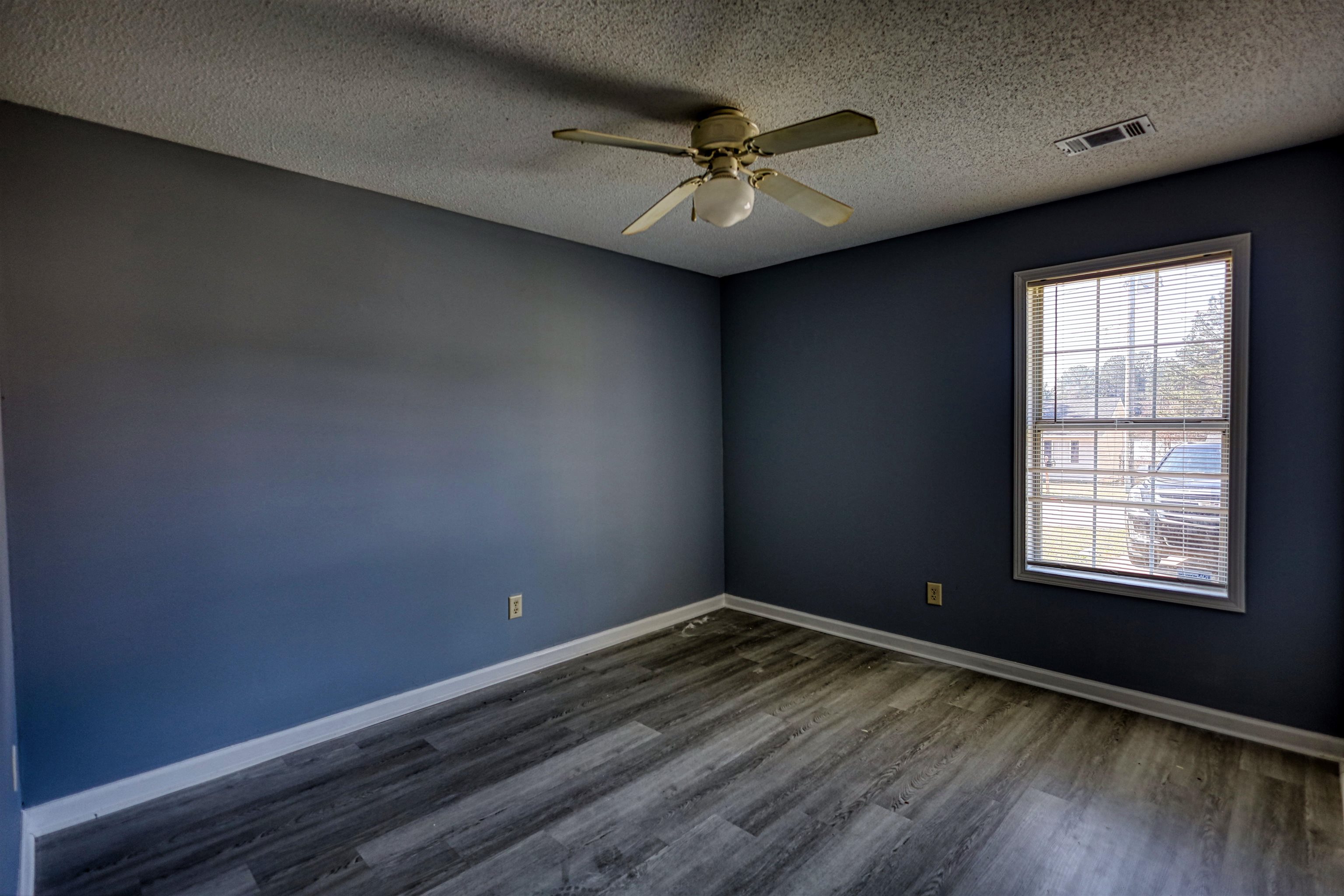 2313 Ne Laura Court Property Photo 18