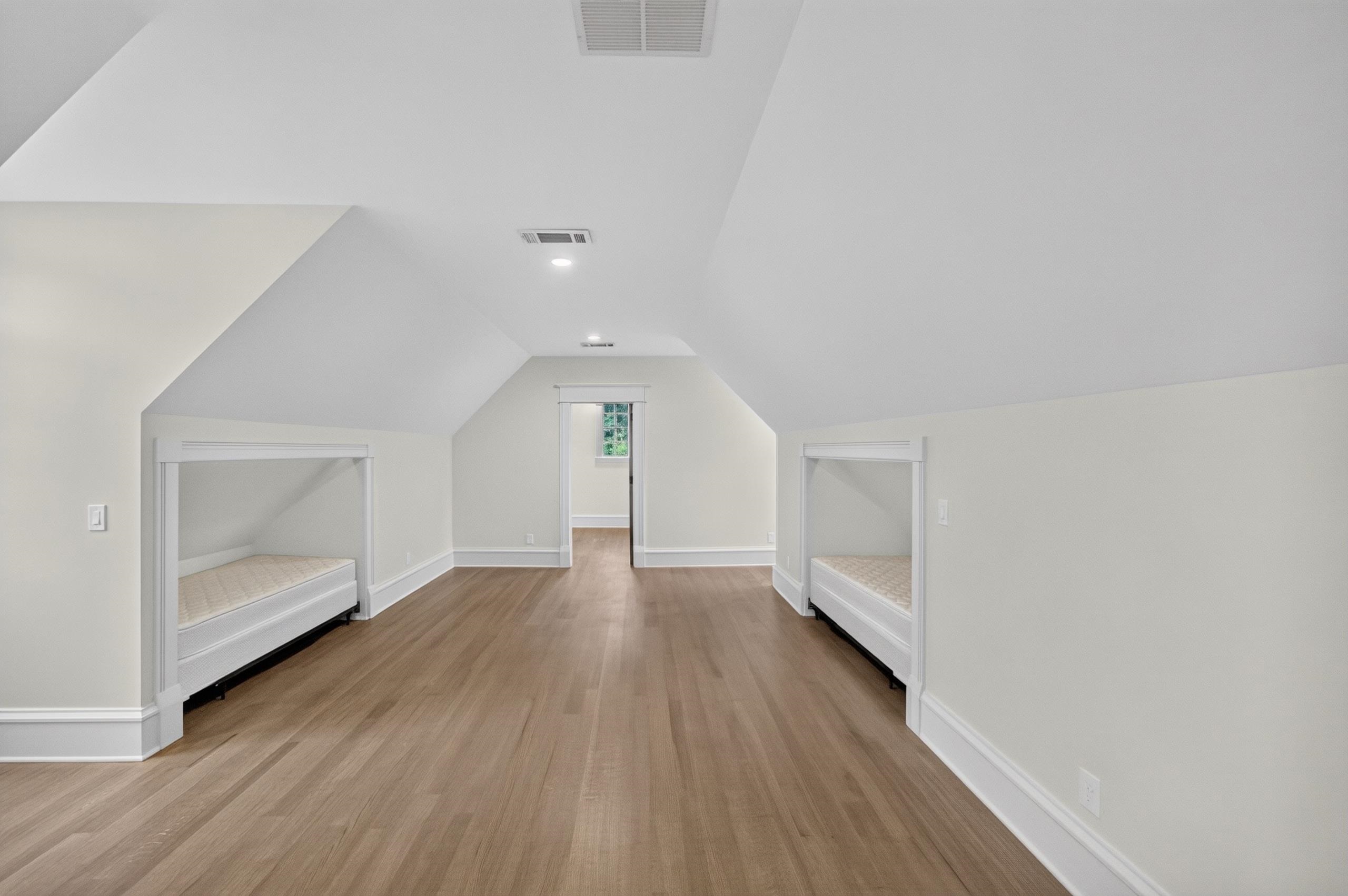 1611 Pine Grove Road Property Photo 47