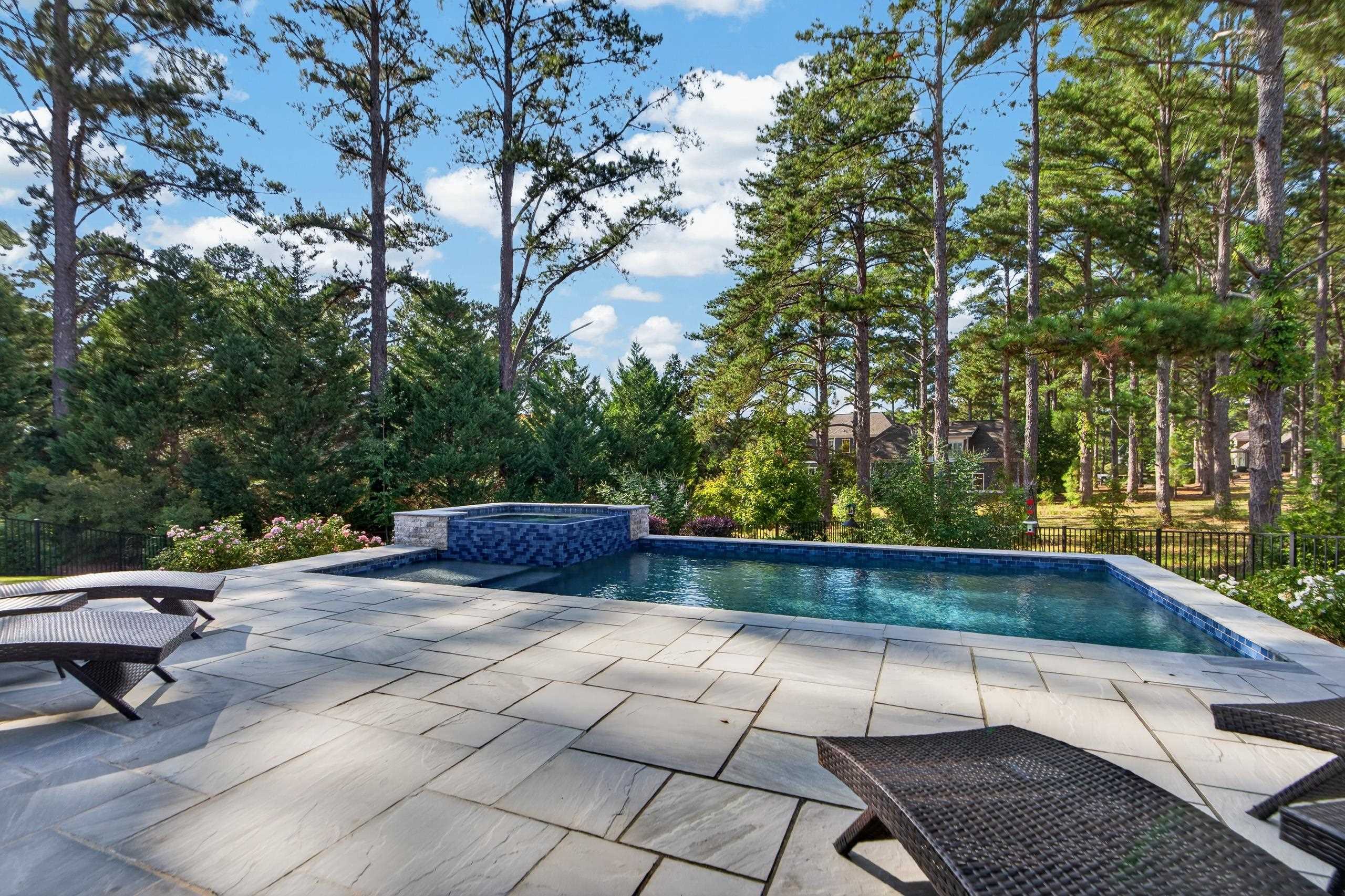 102 Black Hawk Drive Property Photo 14