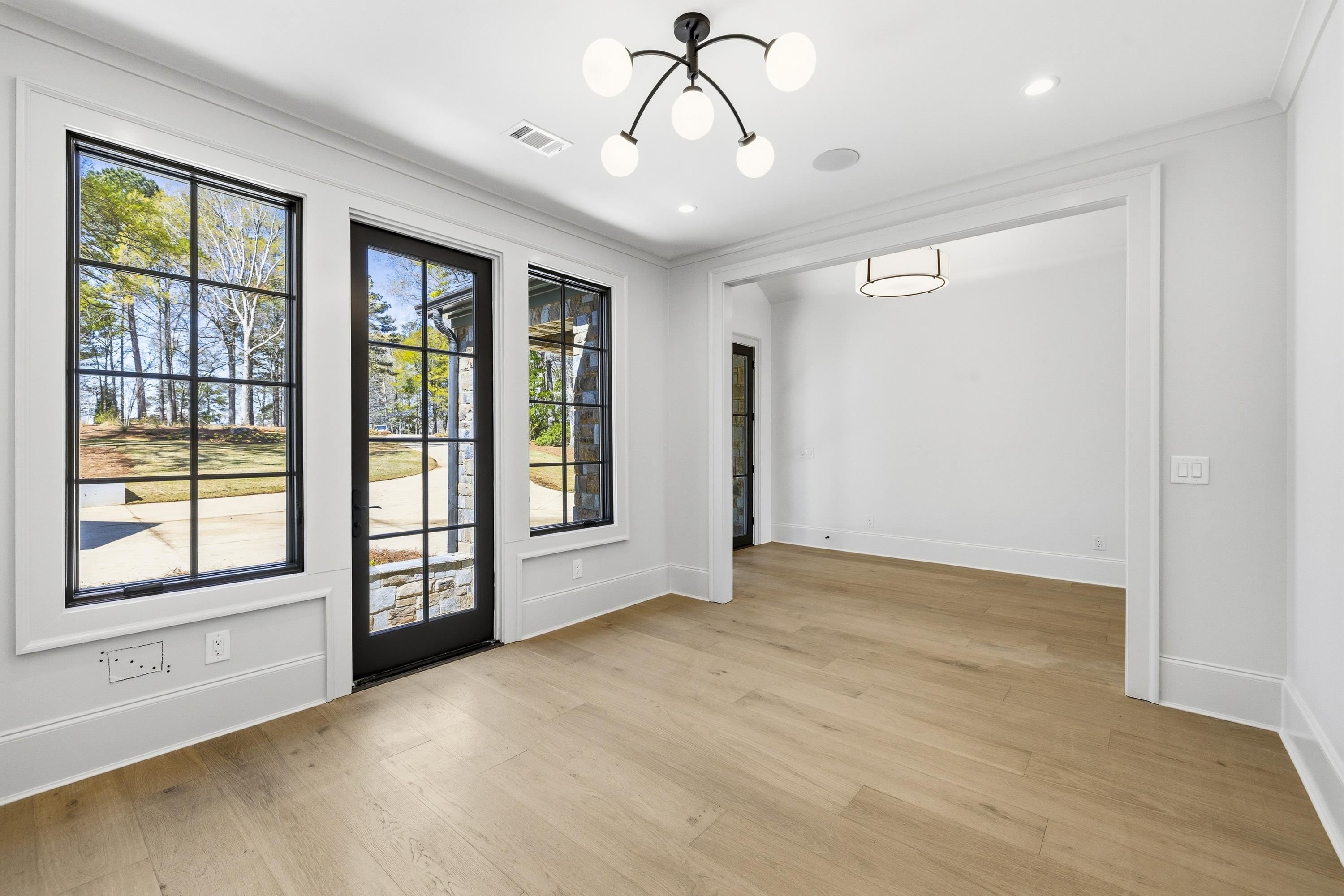 136 Barrington Hall Drive Property Photo 23
