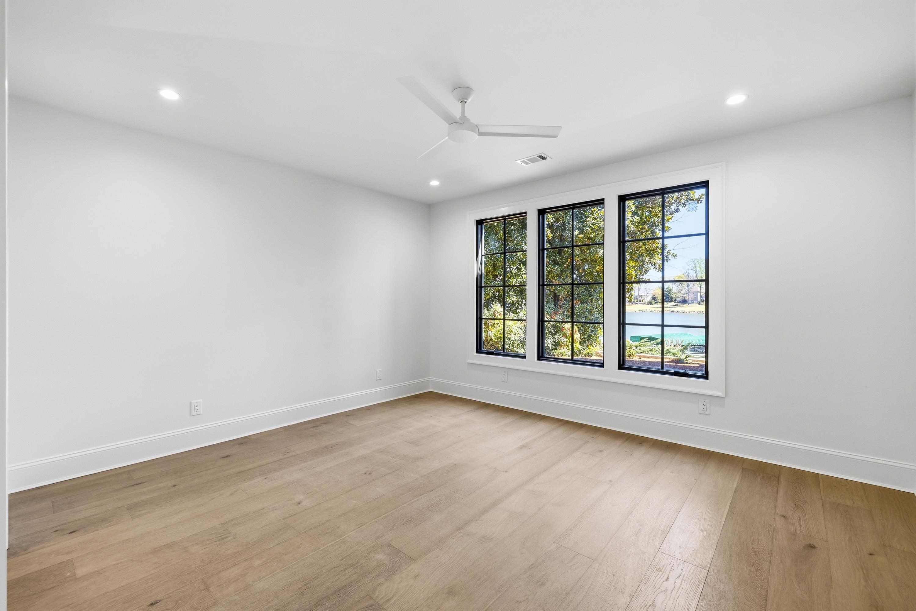 136 Barrington Hall Drive Property Photo 45
