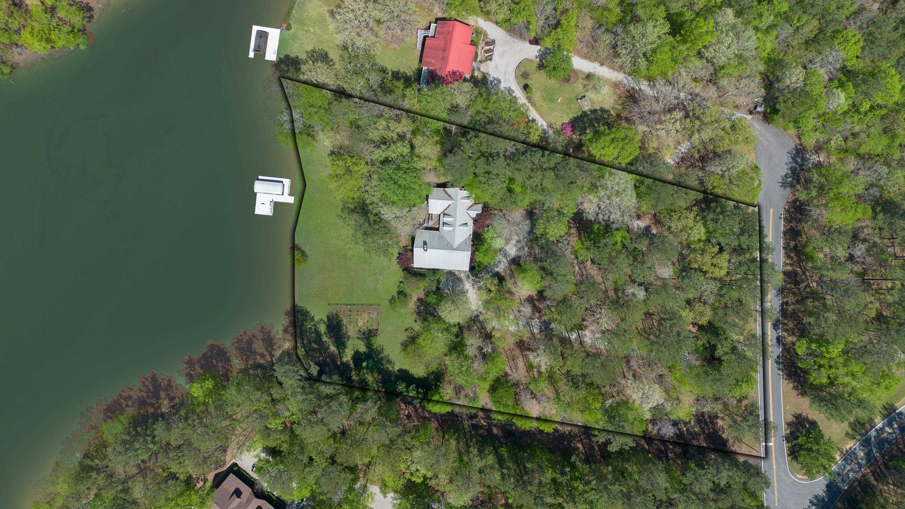 1320 Tal Lewis Road Property Photo 2