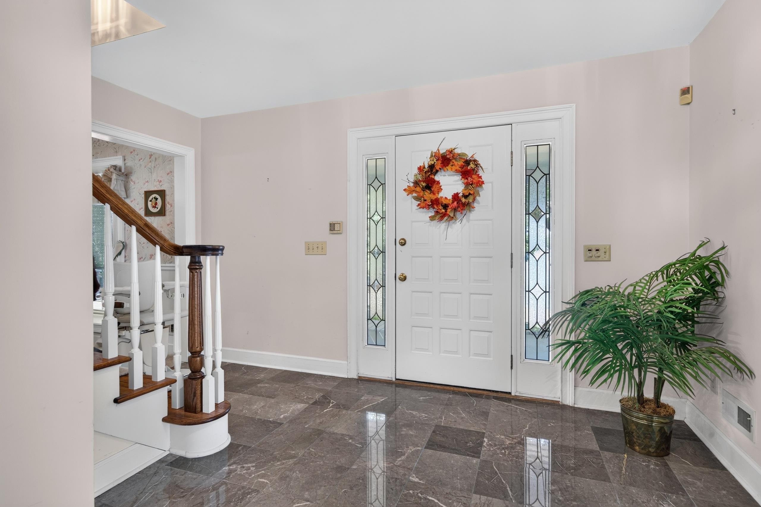 100 Bradford Drive Property Photo 10