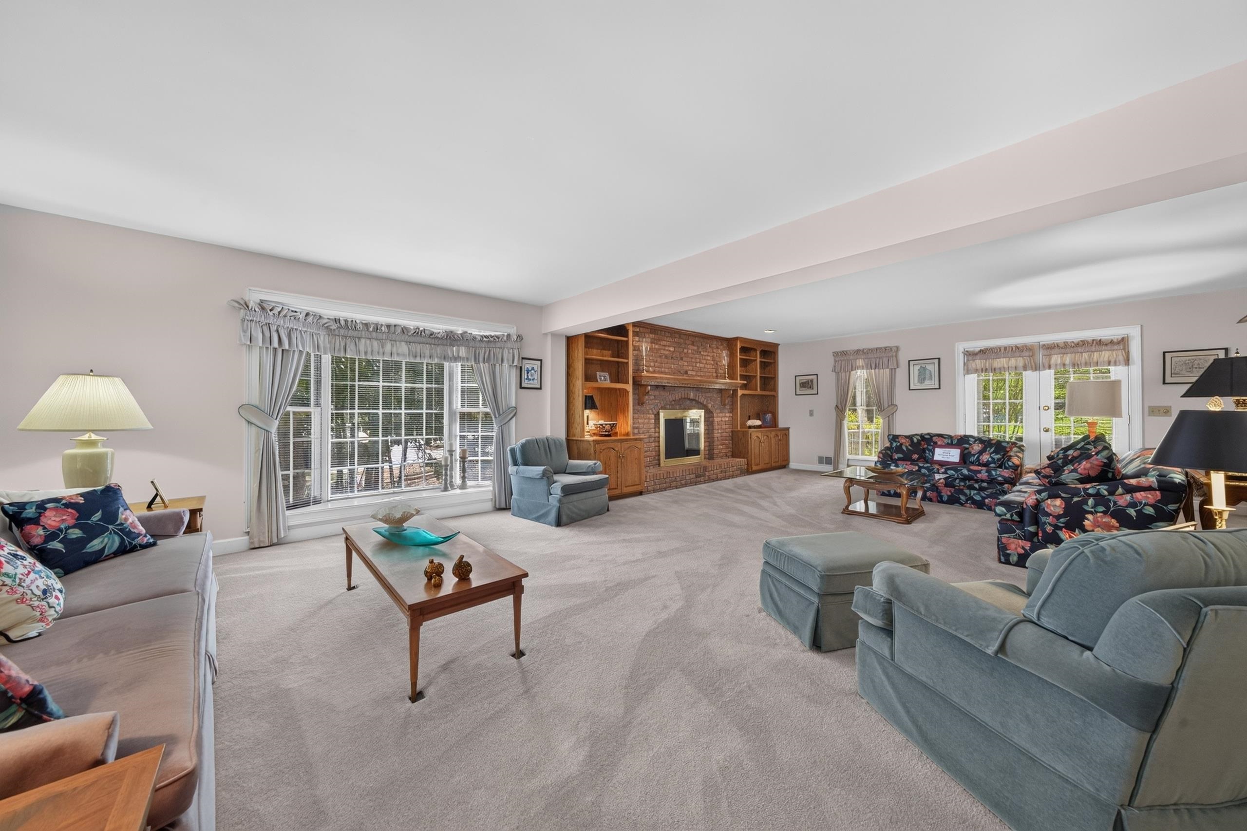 100 Bradford Drive Property Photo 12