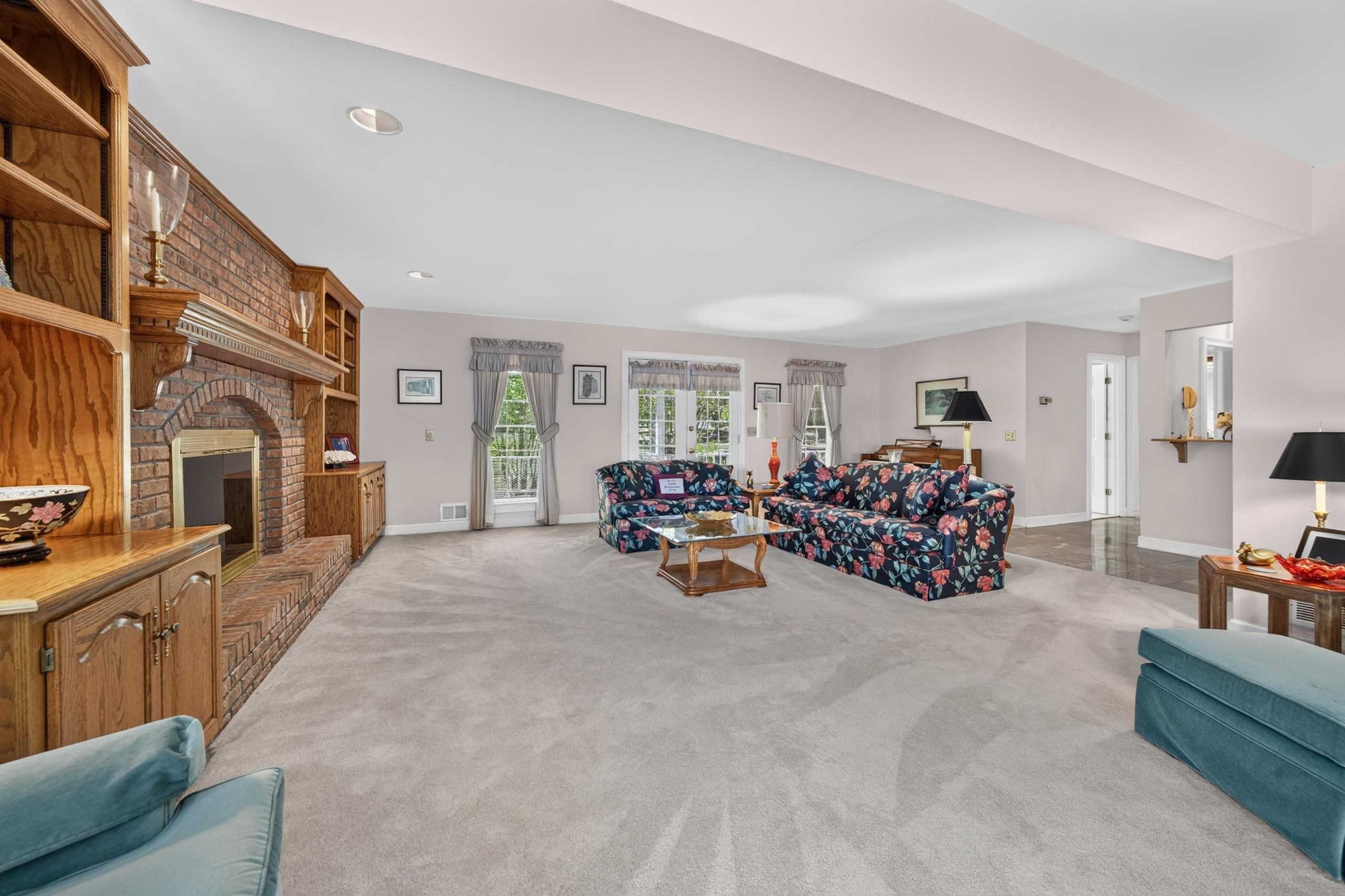 100 Bradford Drive Property Photo 14