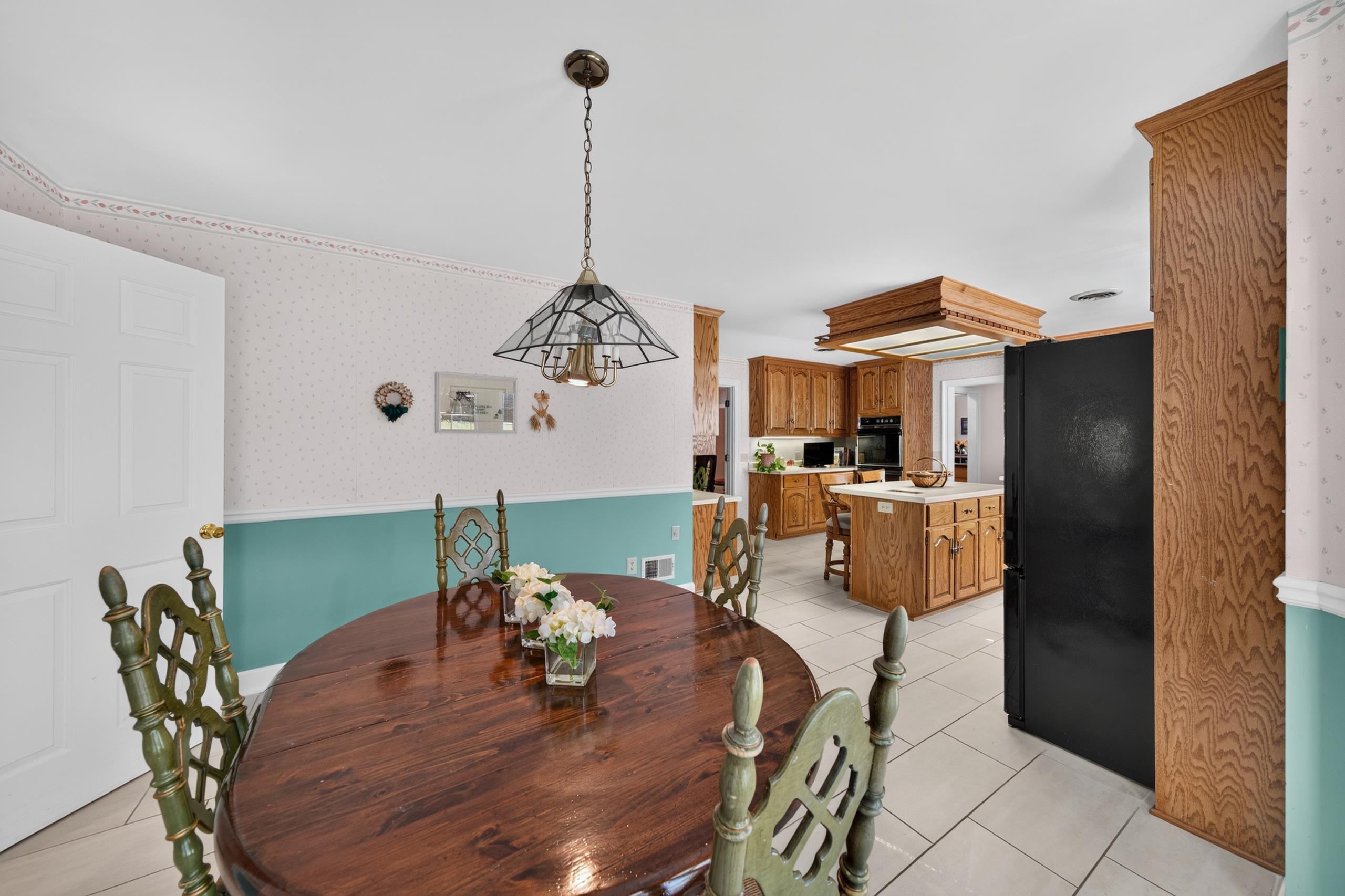 100 Bradford Drive Property Photo 18