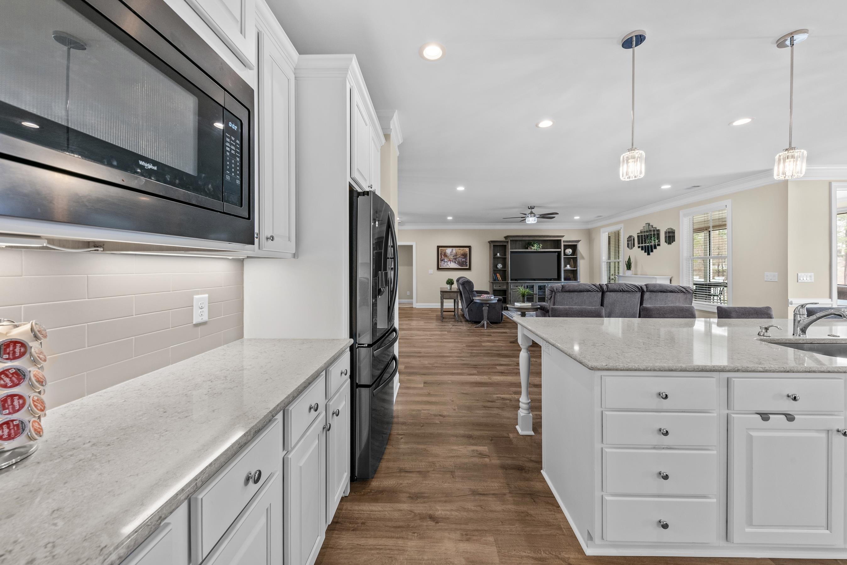 1011 Lofter Place Property Photo 16