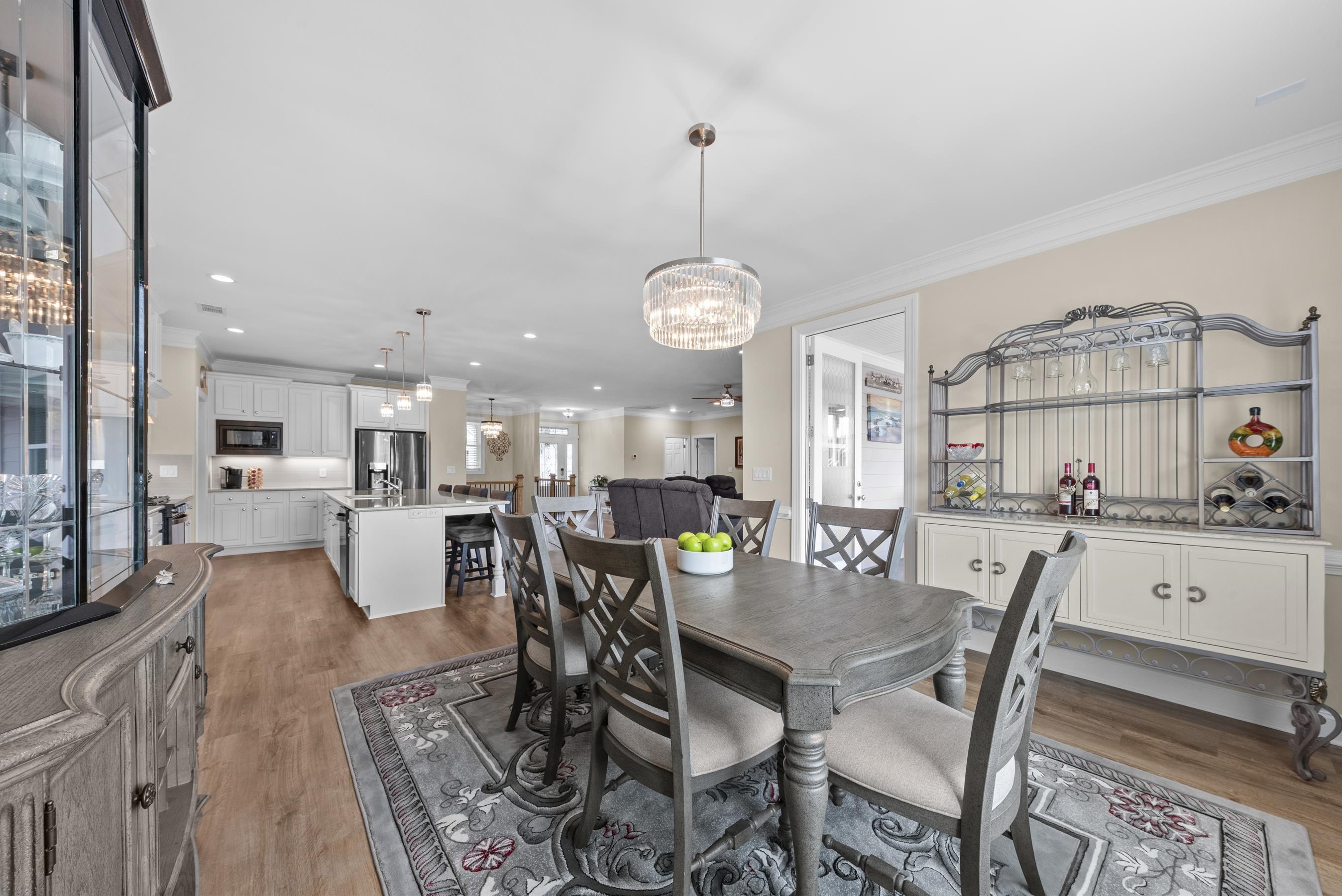1011 Lofter Place Property Photo 18