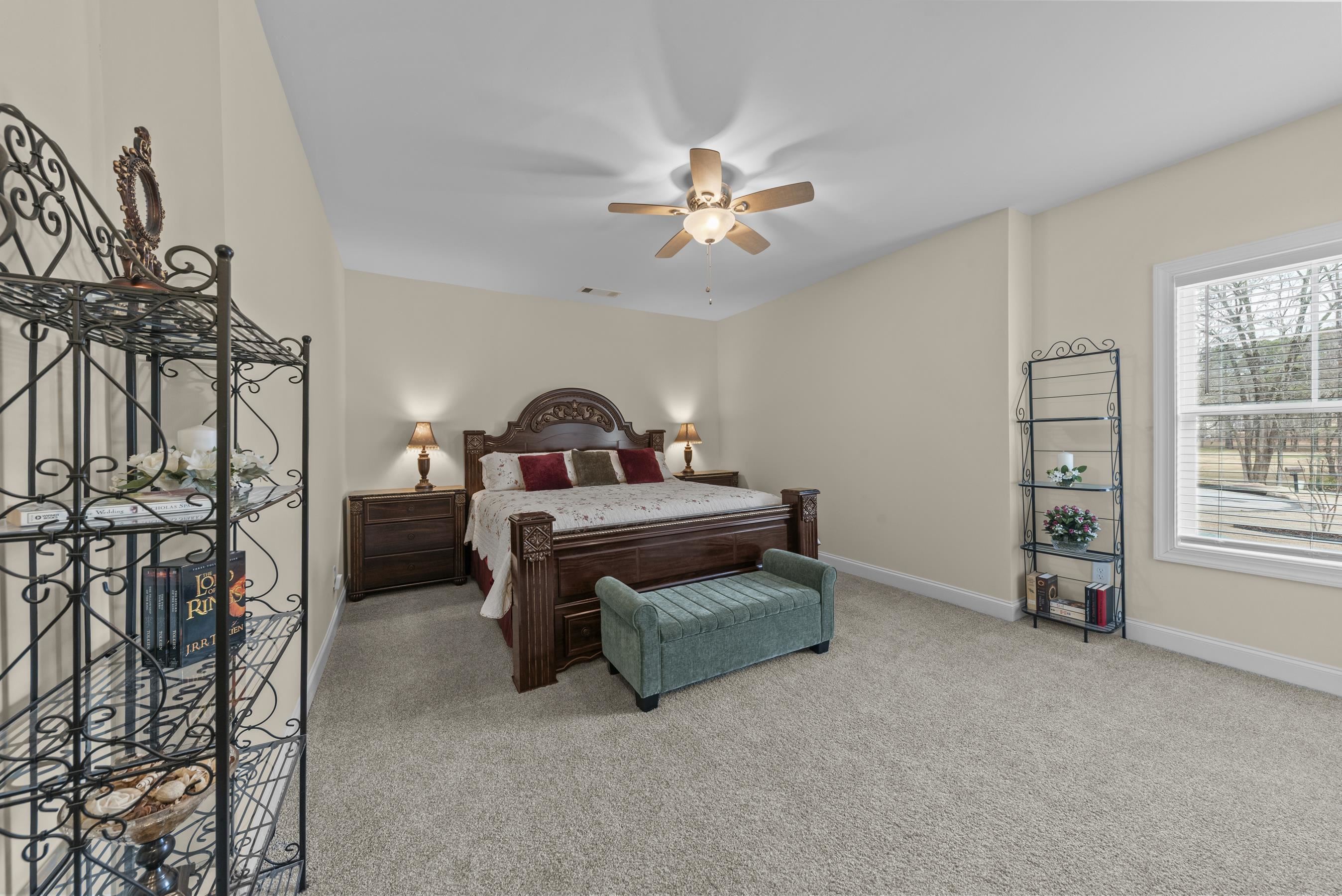1011 Lofter Place Property Photo 54