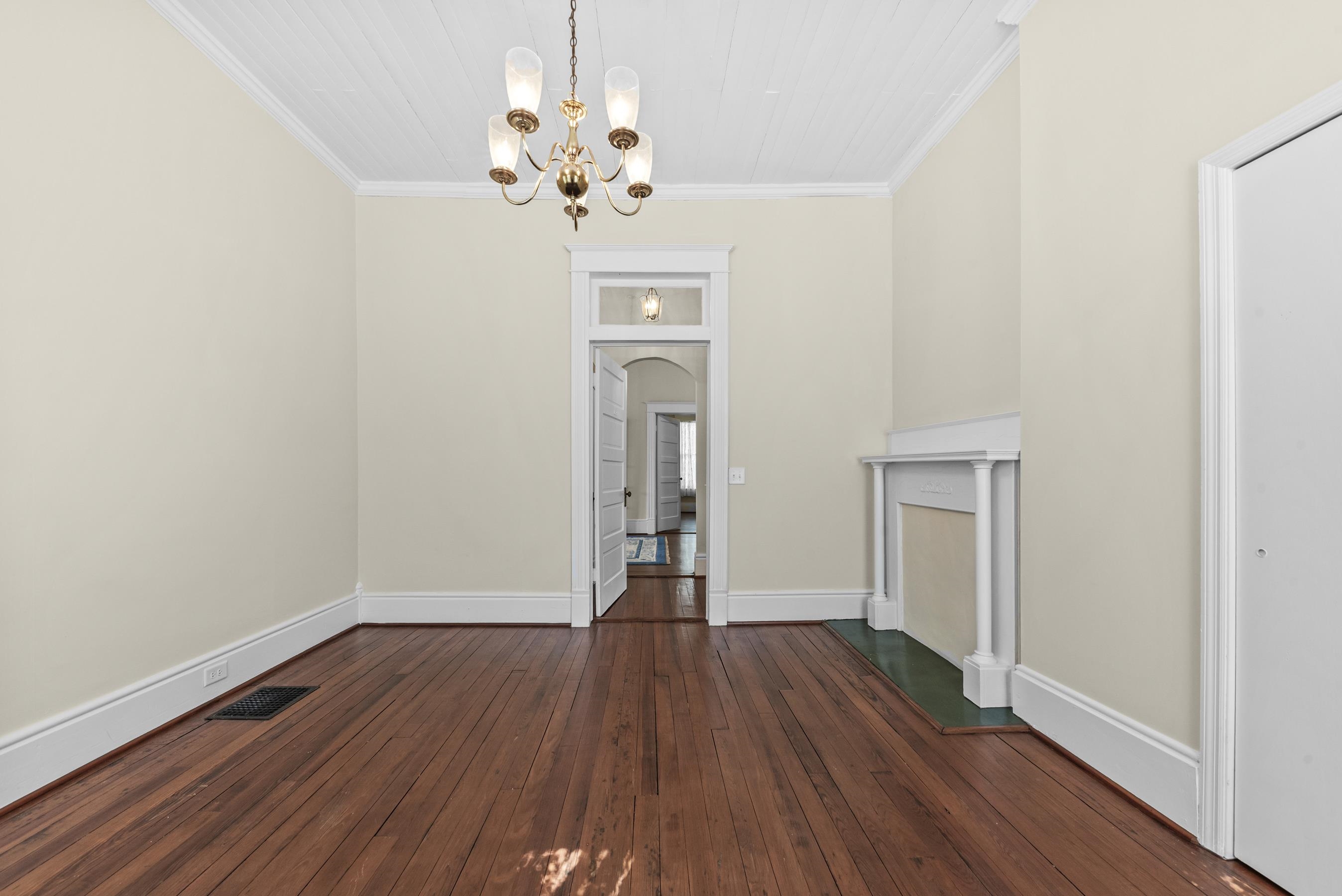 301 N East Street Property Photo 44