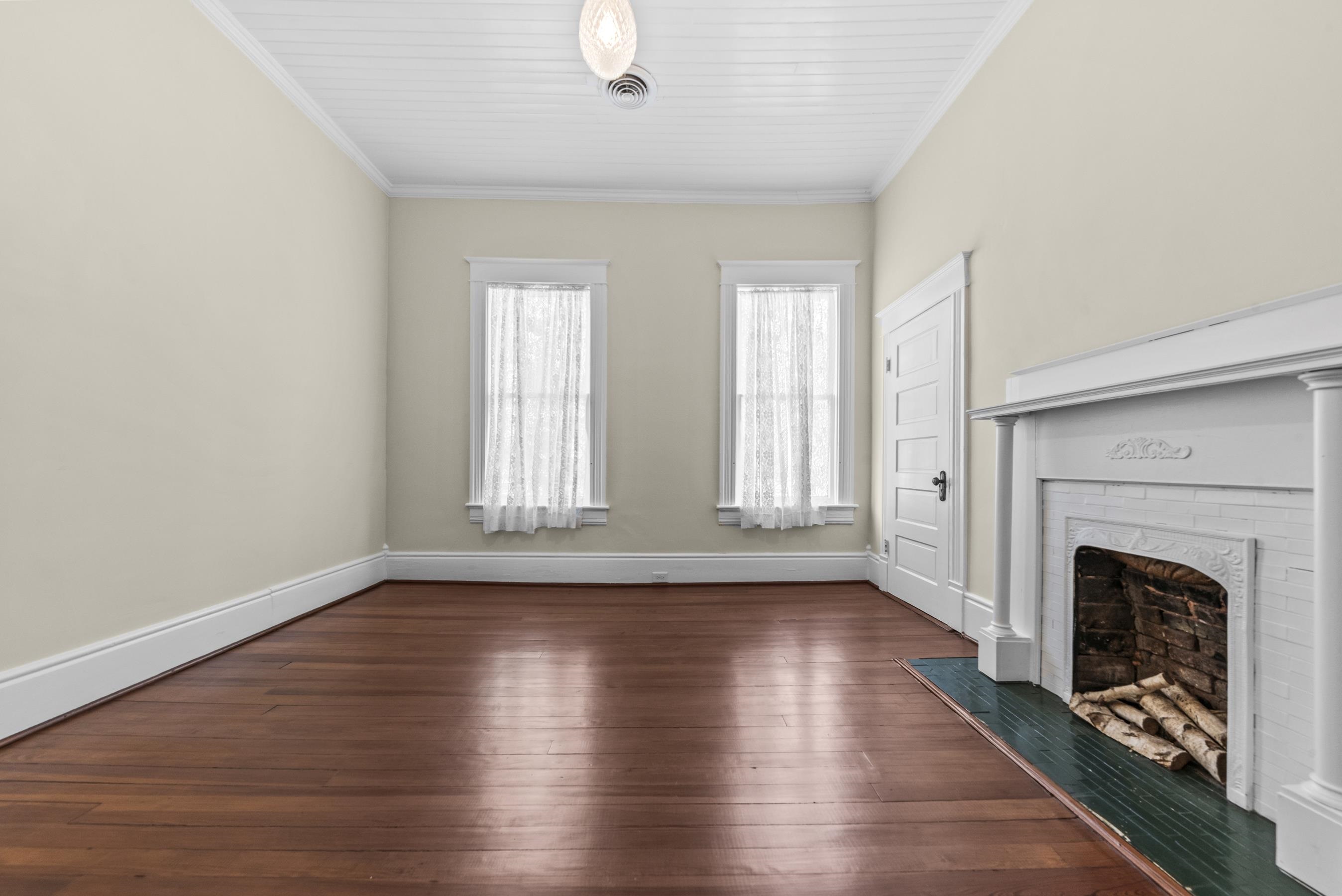 301 N East Street Property Photo 45
