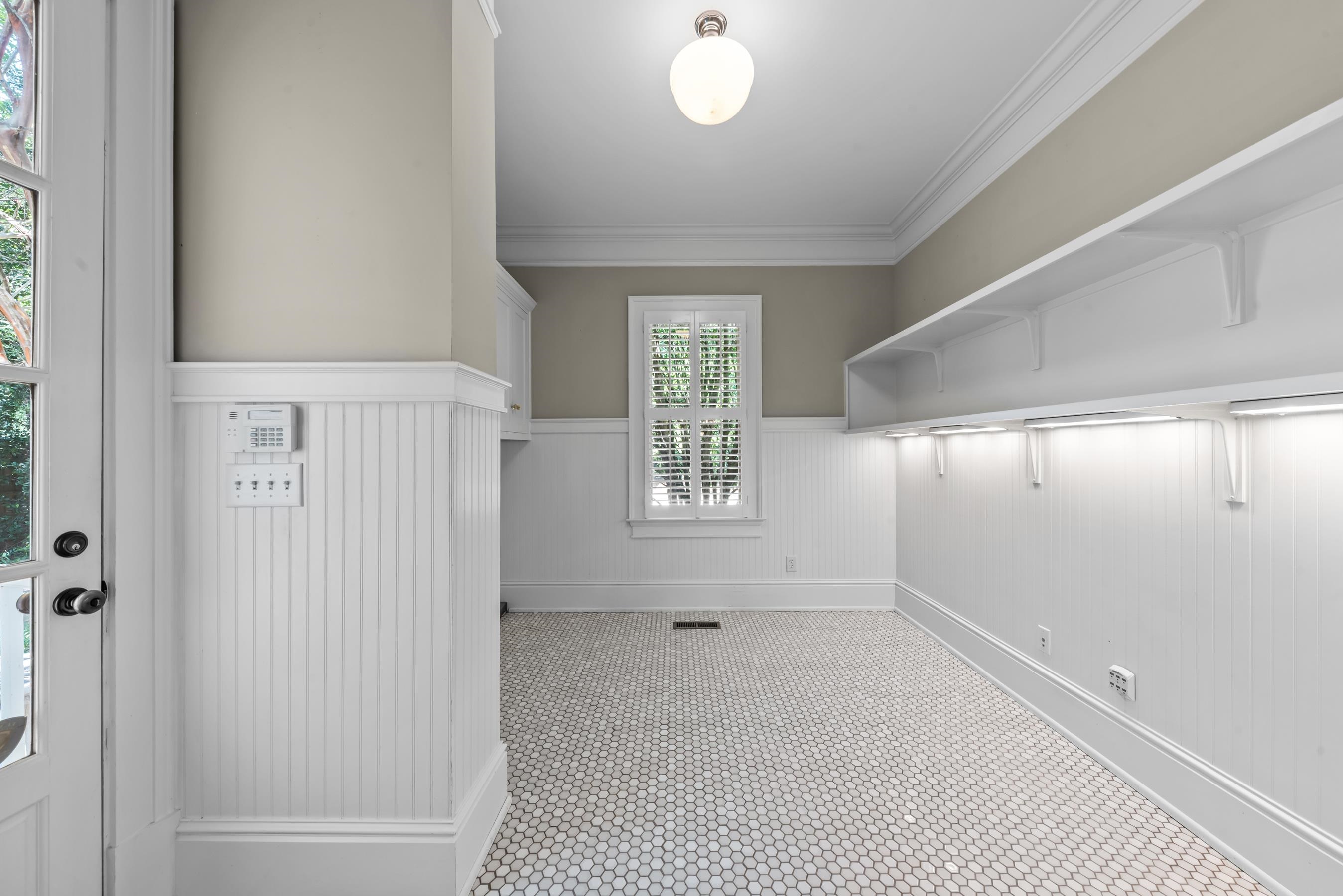 763 Hunter Street Property Photo 28