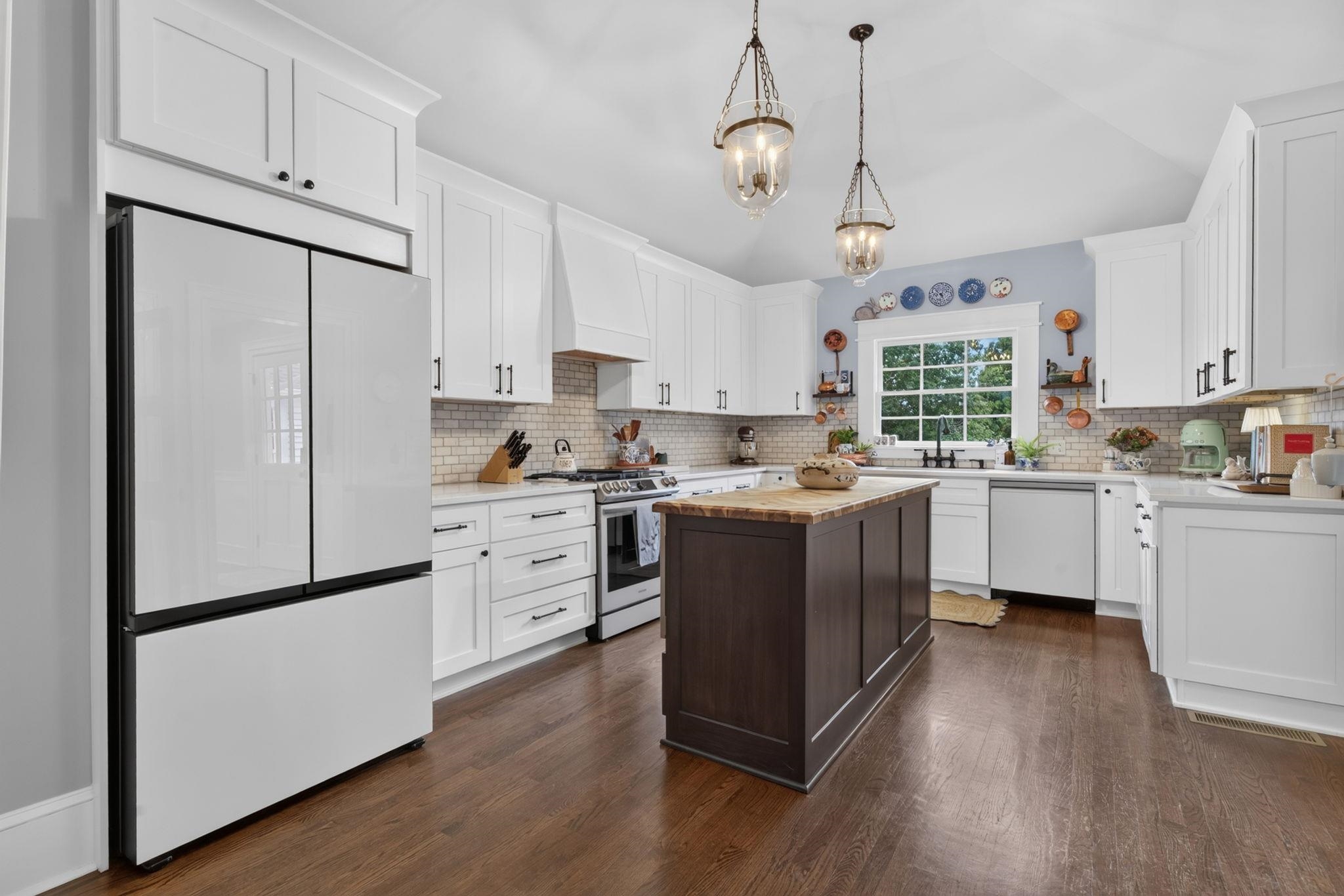 201 N Madison Avenue Property Photo 27