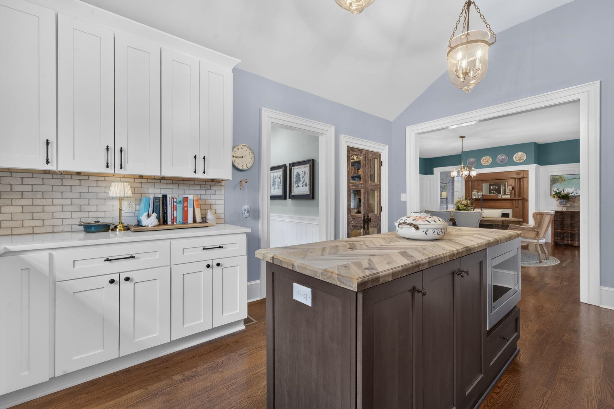 201 N Madison Avenue Property Photo 31