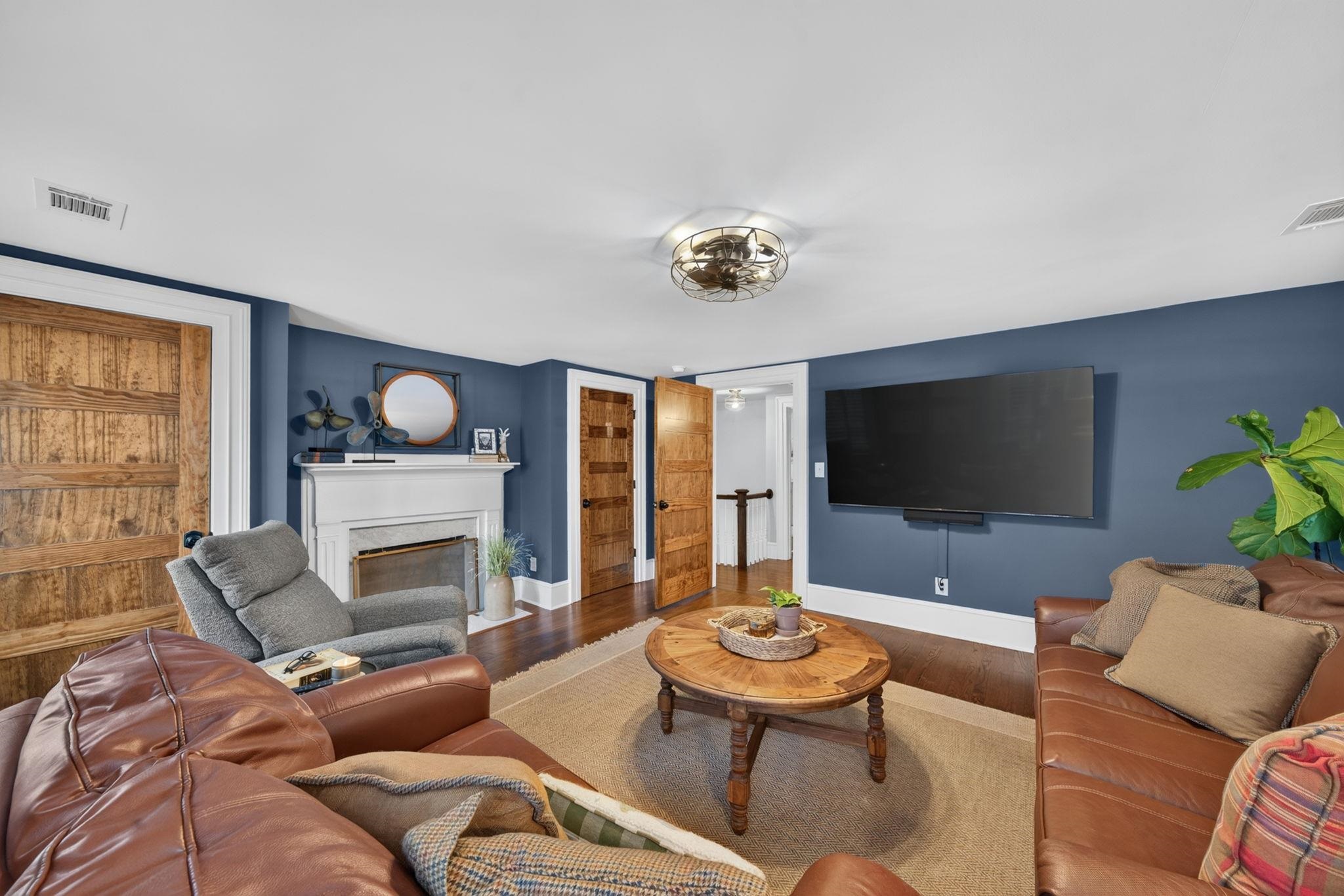 201 N Madison Avenue Property Photo 51
