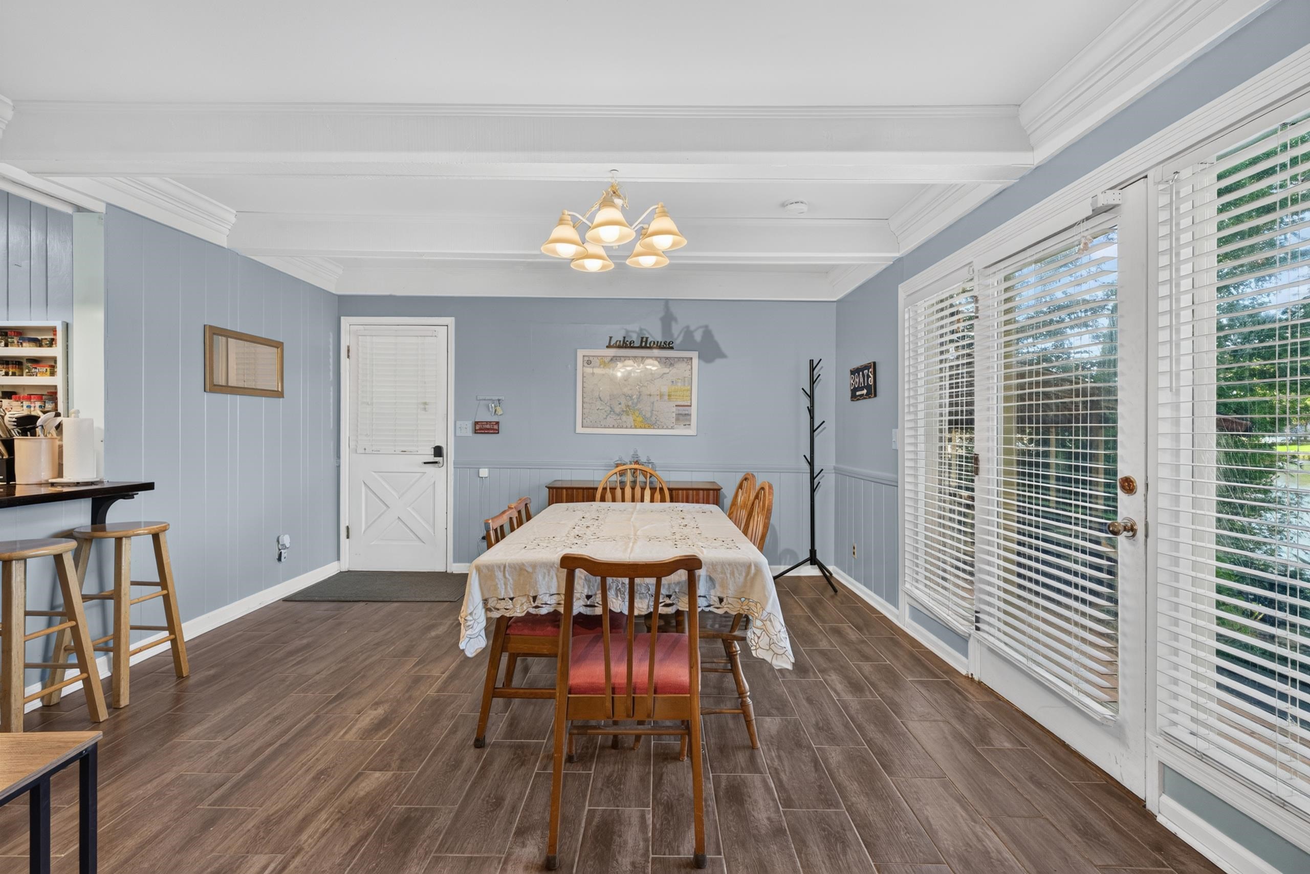 287 Thomas Drive Property Photo 14