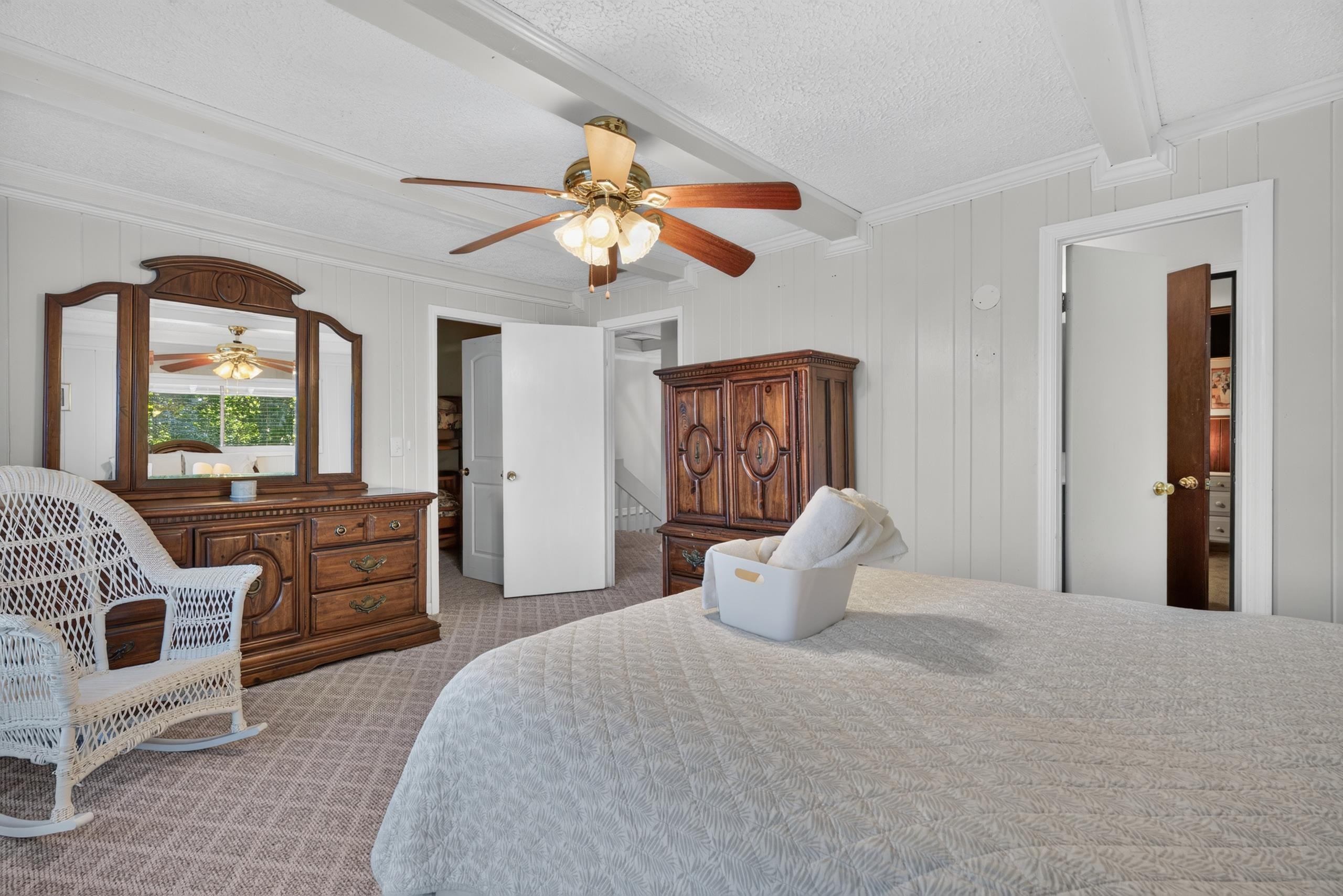 287 Thomas Drive Property Photo 40