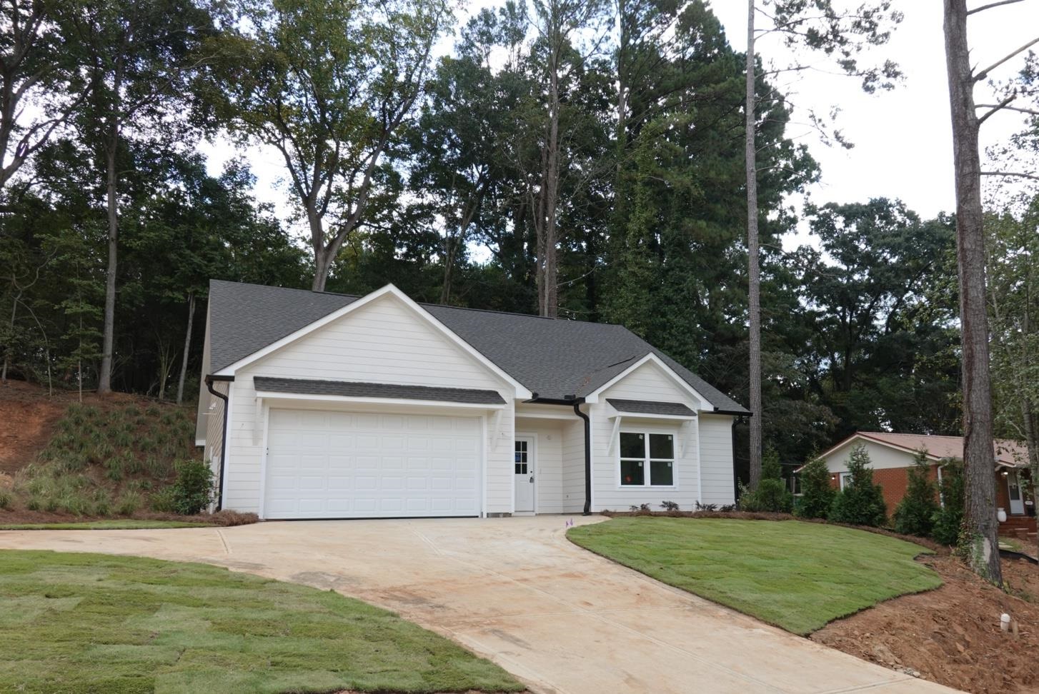 106 PINECREST DRIVE