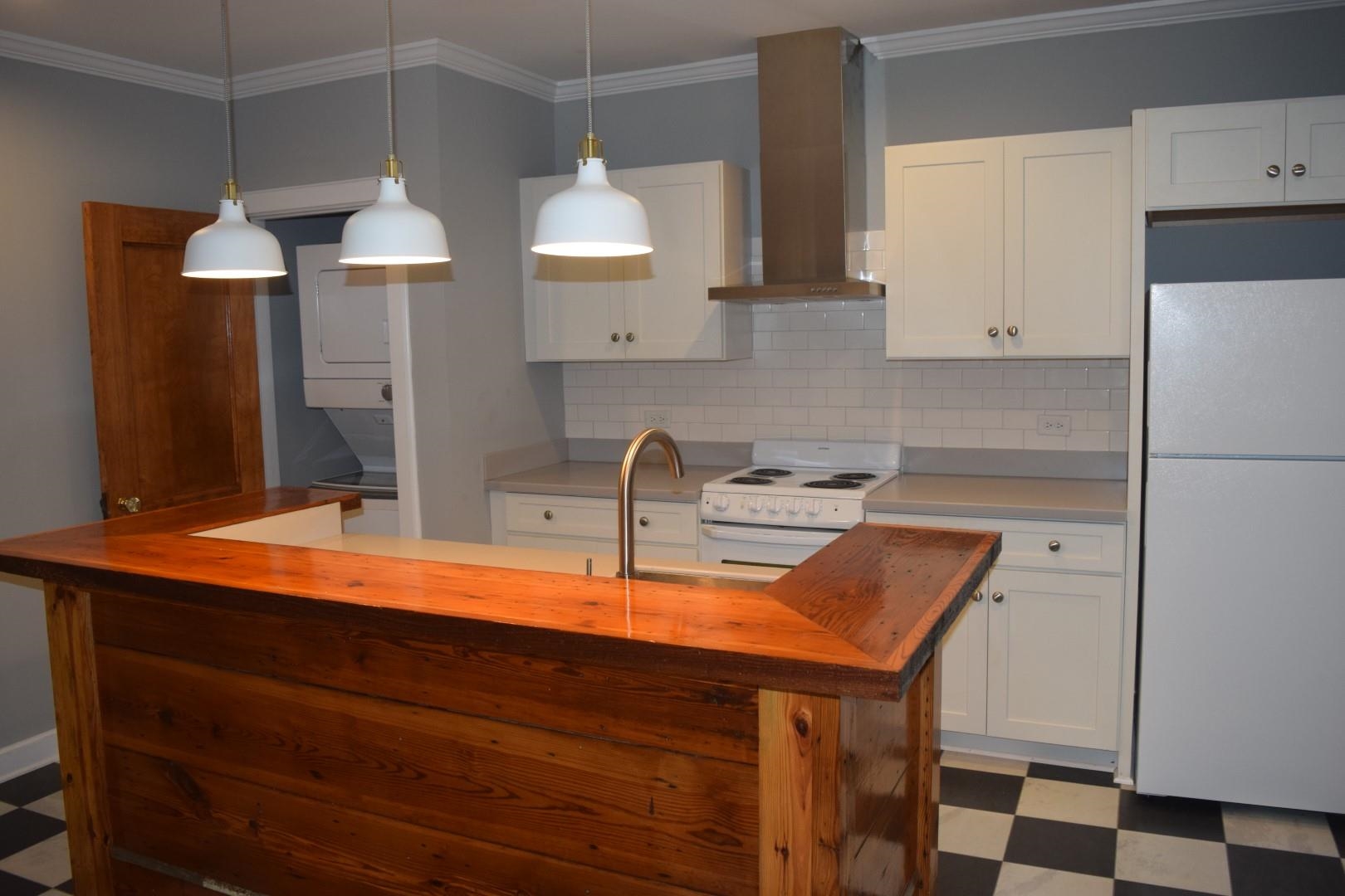 203 N Washington Avenue Property Photo 4