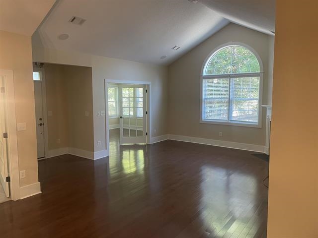 142 Edgewood Court Property Photo 7