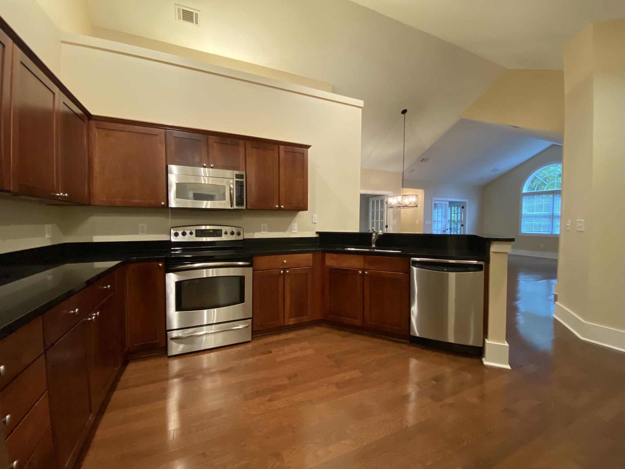 142 Edgewood Court Property Photo 12