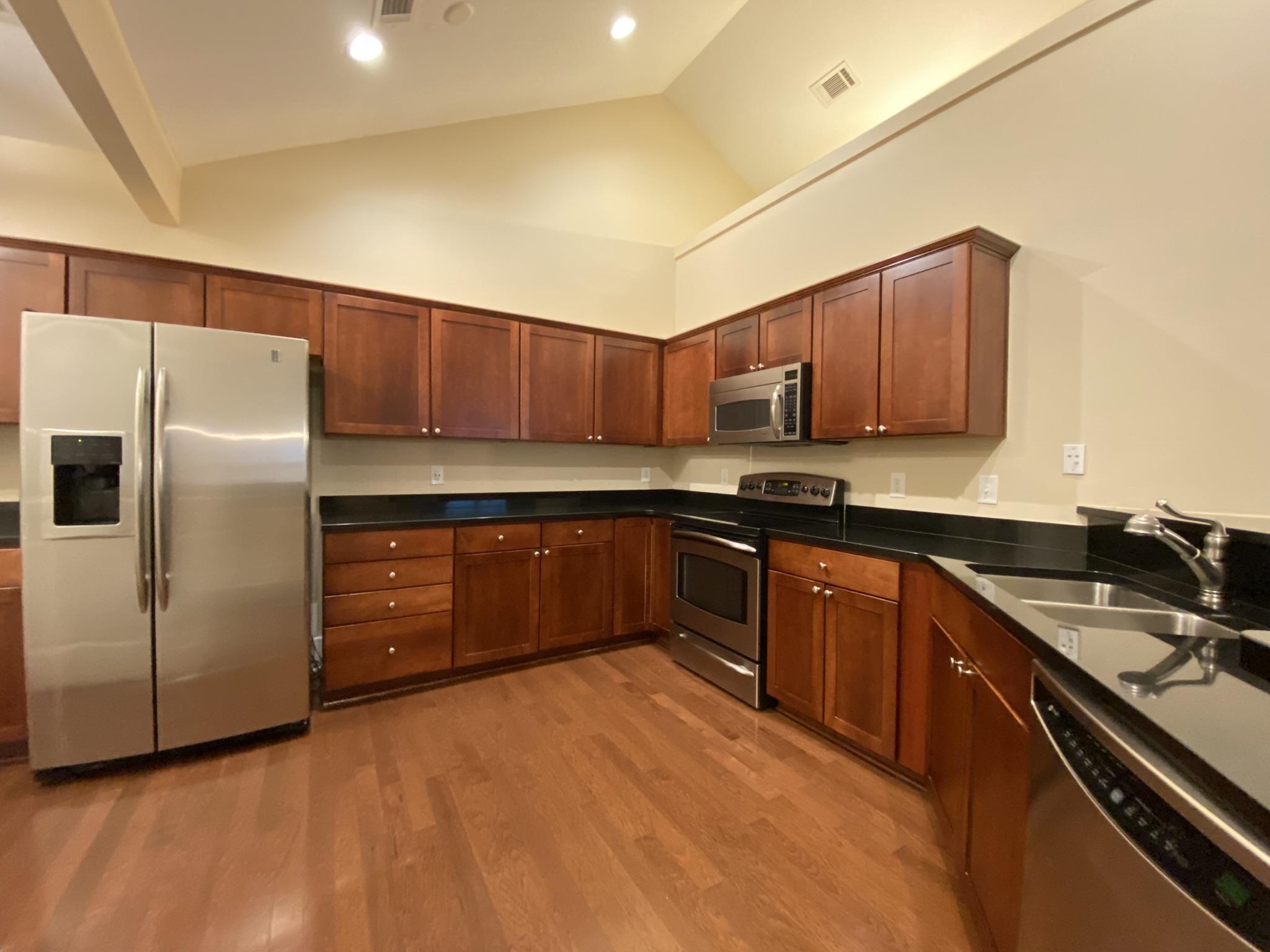 142 Edgewood Court Property Photo 13