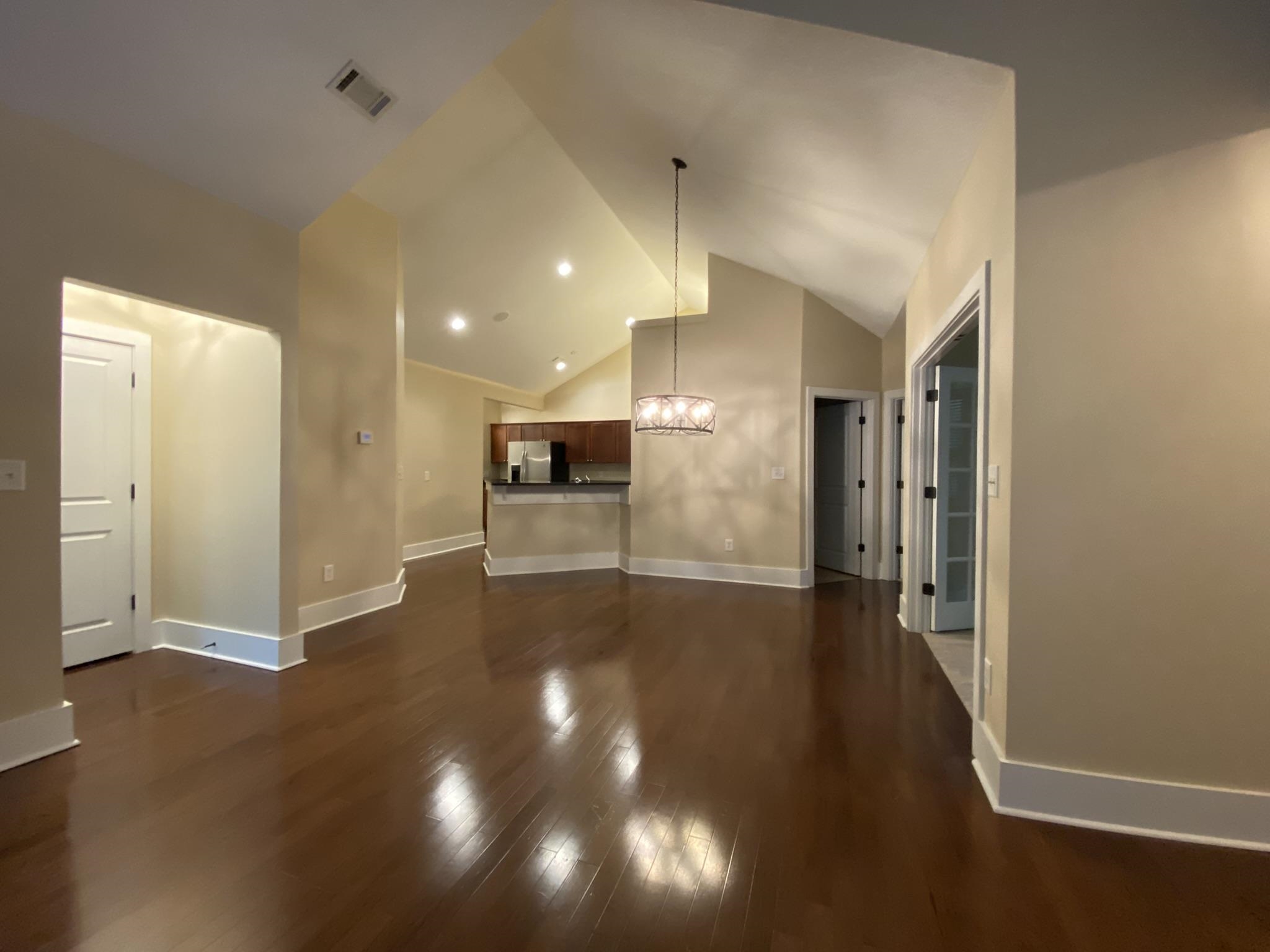 142 Edgewood Court Property Photo 15