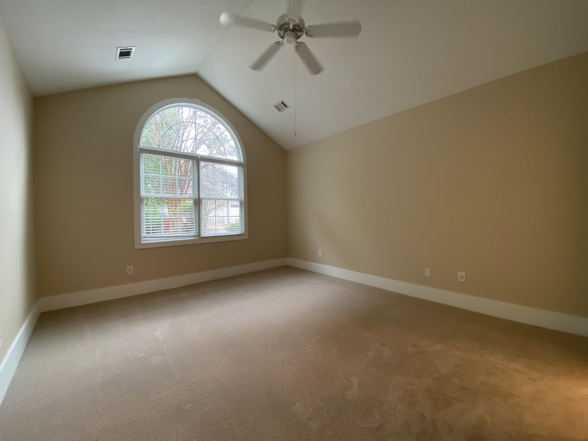 142 Edgewood Court Property Photo 16