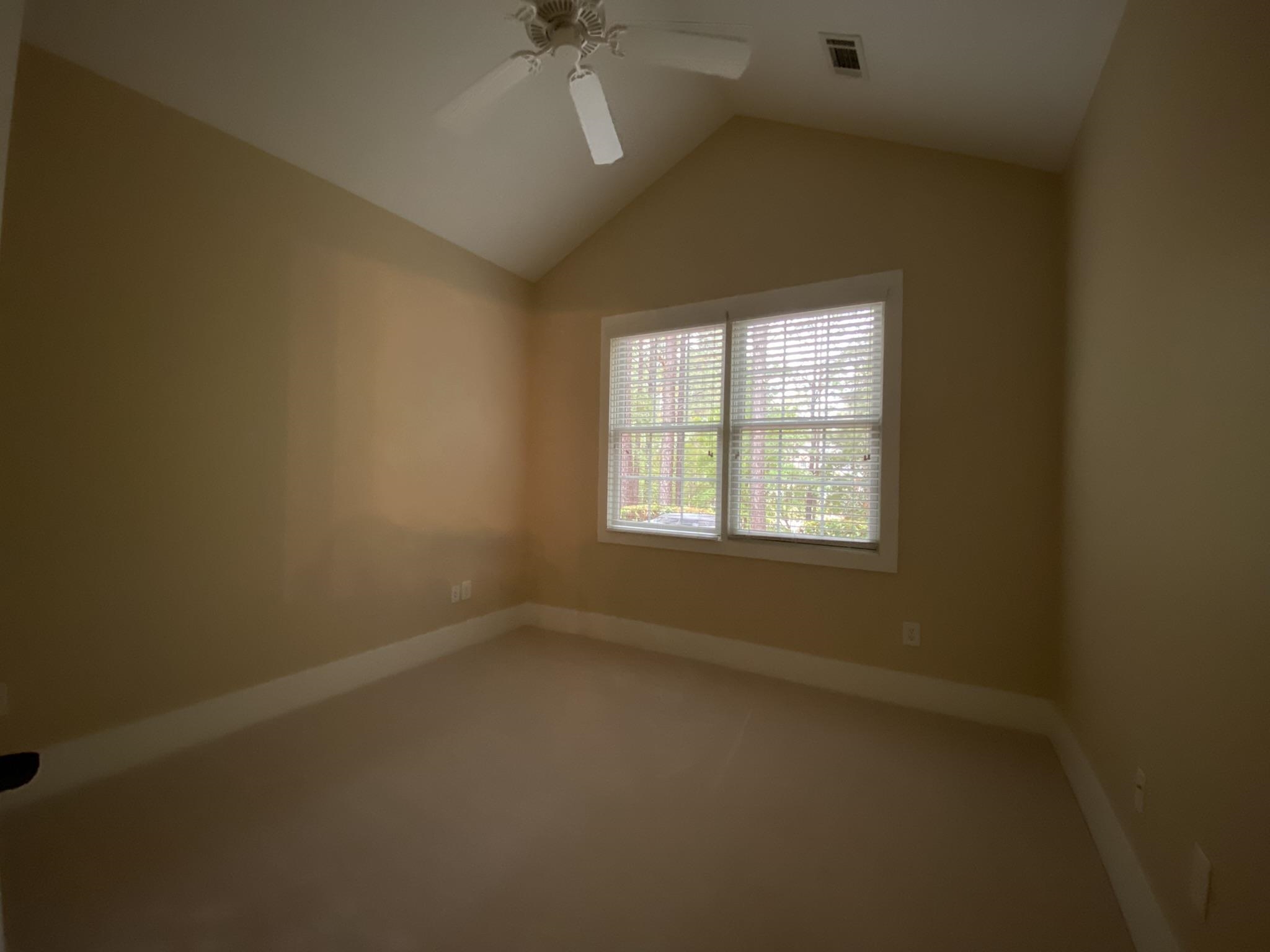142 Edgewood Court Property Photo 18
