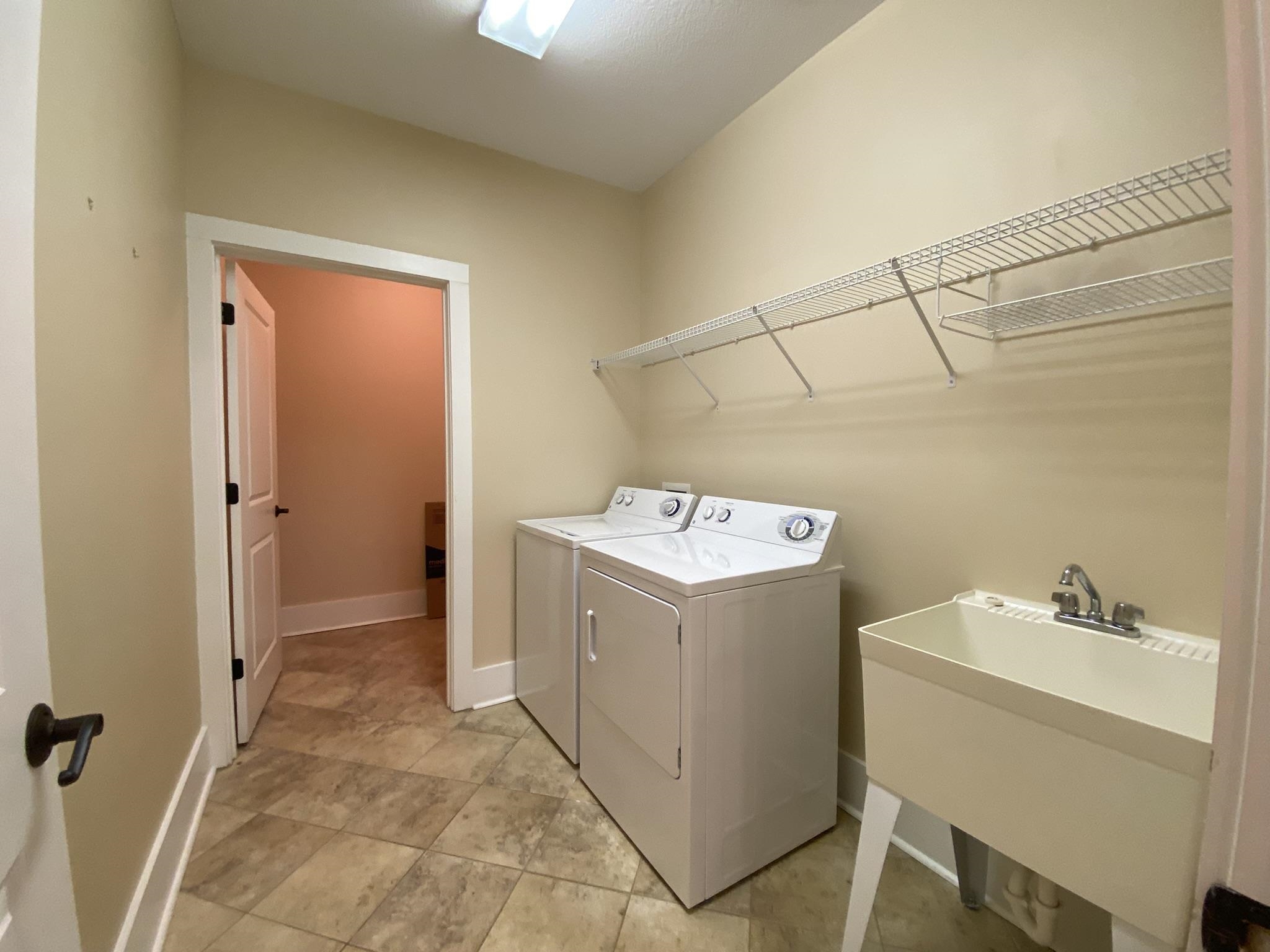 142 Edgewood Court Property Photo 20