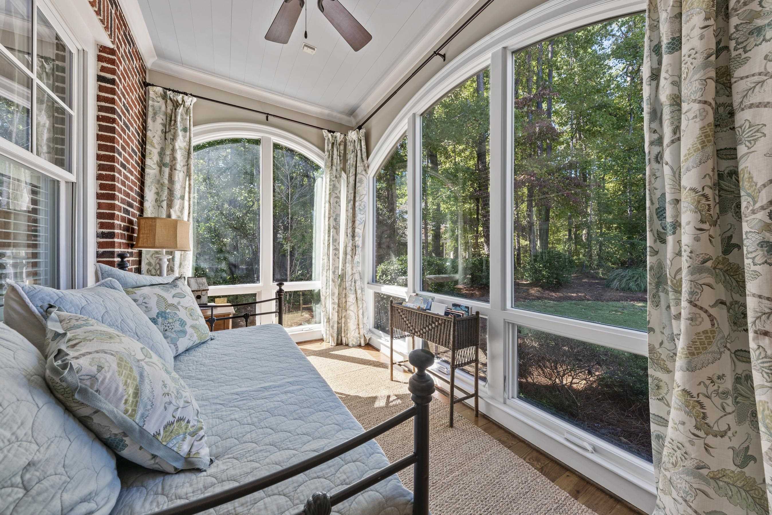 1061 Tomahawk Court Property Photo 8