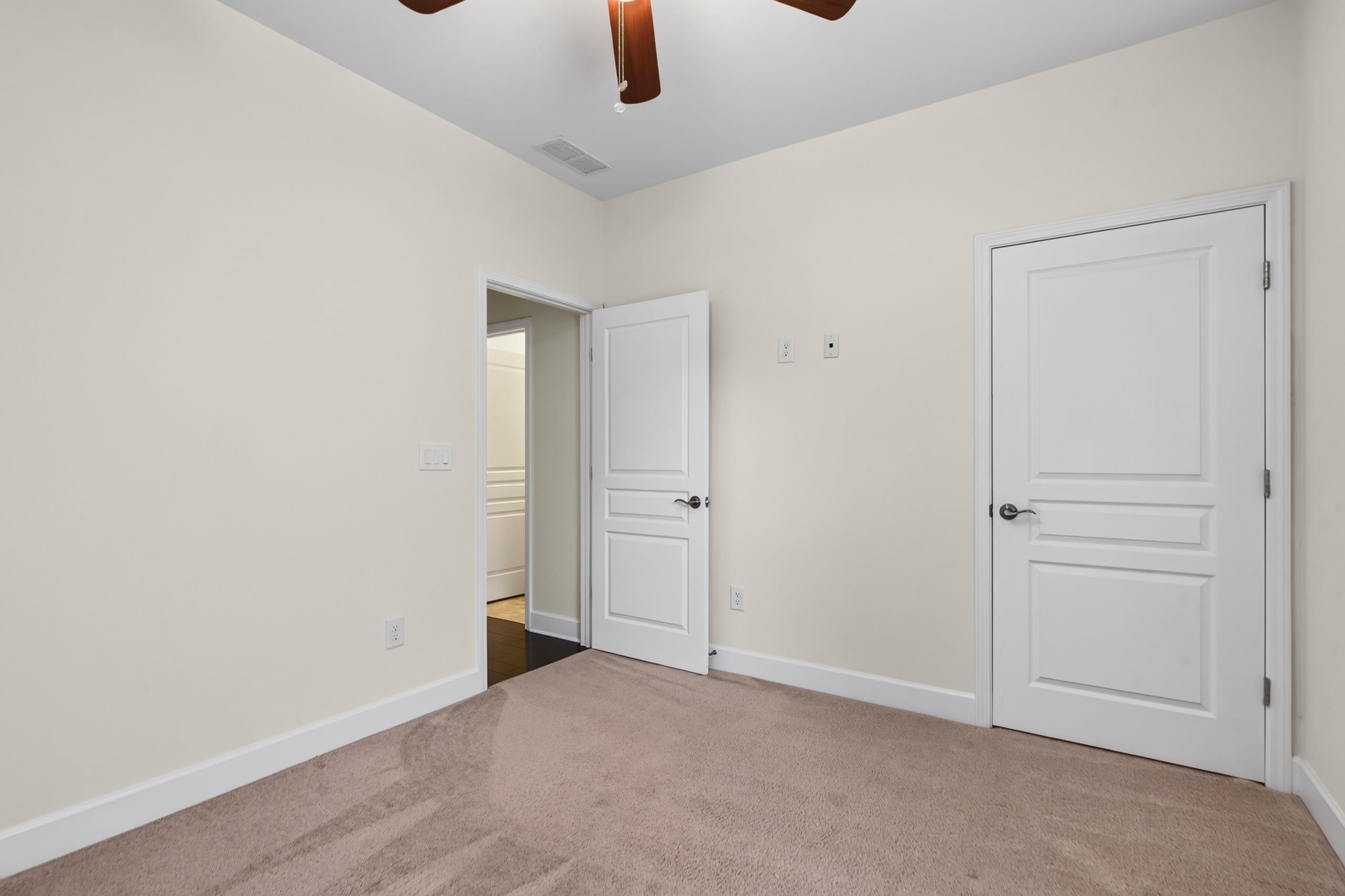 1071 Dockside Place Property Photo 32