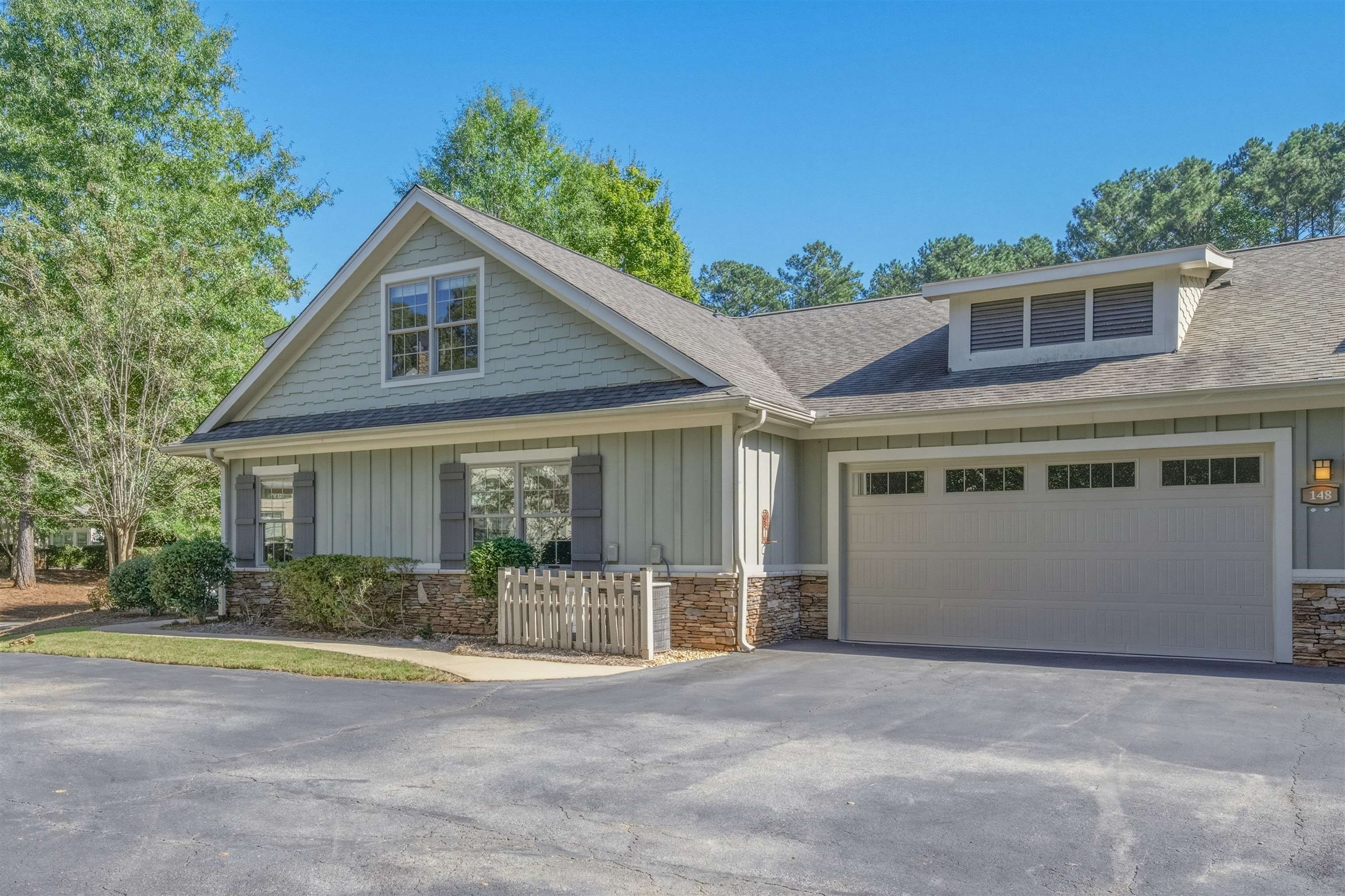 148 Edgewood Court Property Photo 2