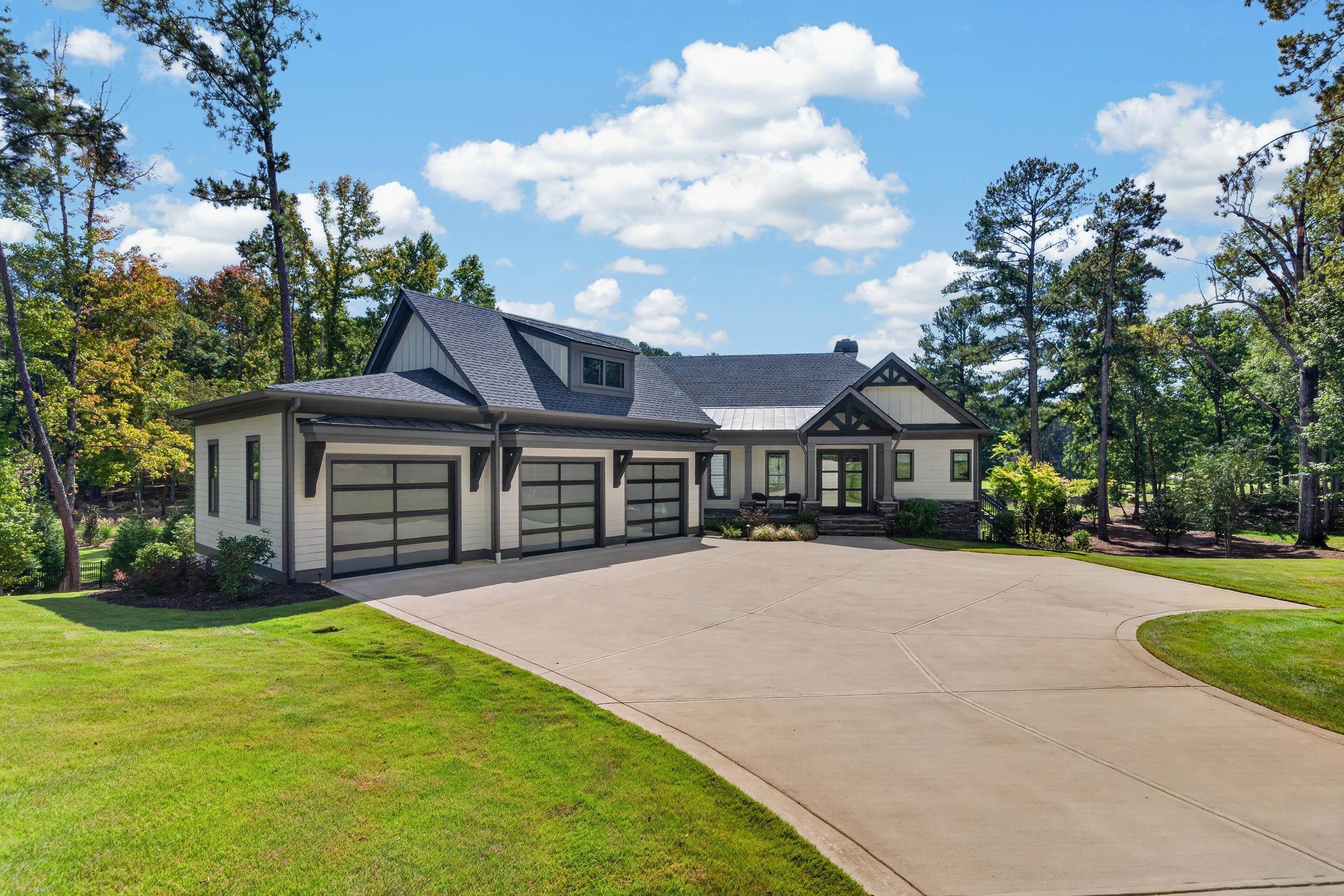 1041 FORREST HIGHLANDS Property Photo 1