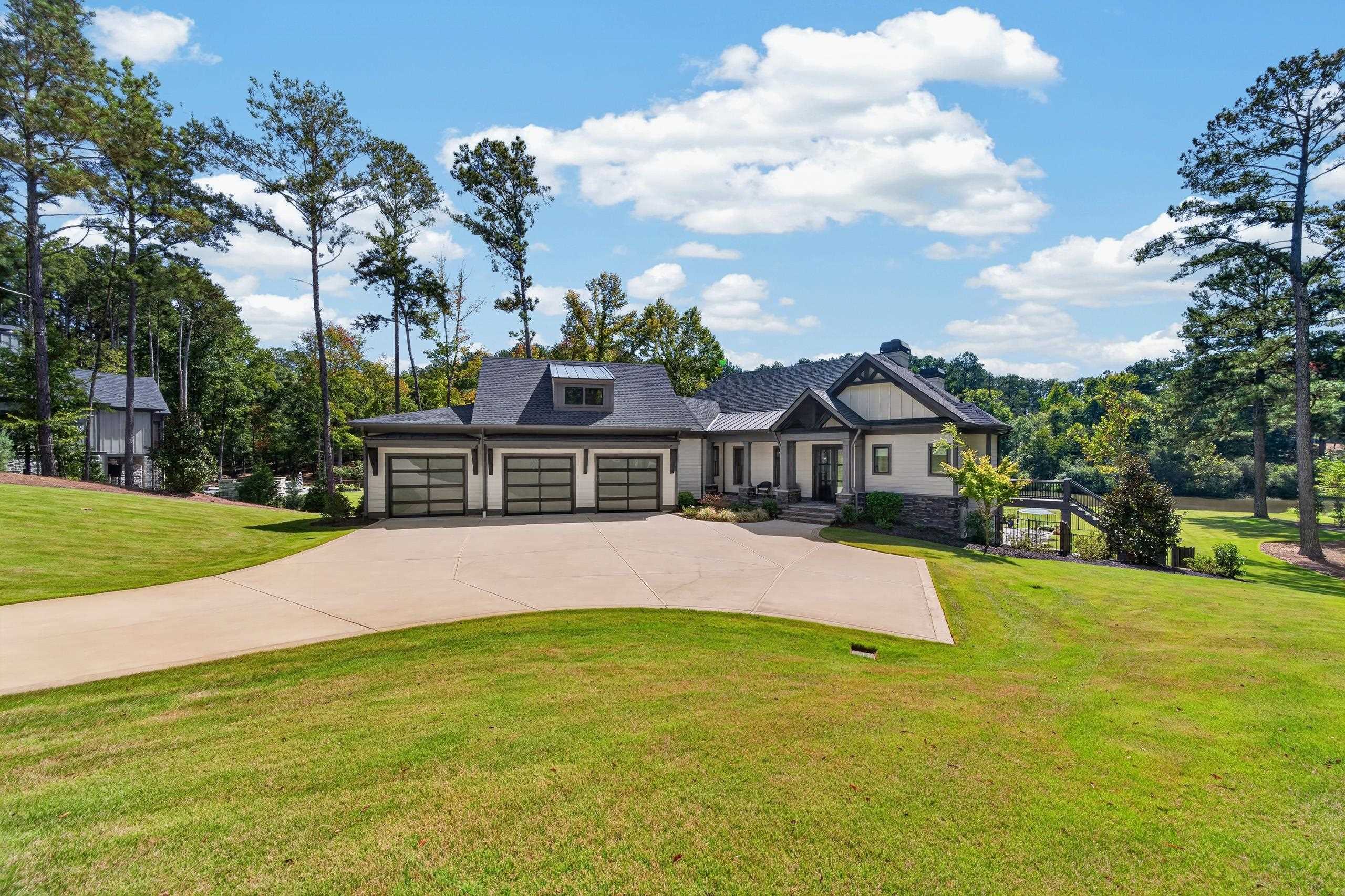1041 Forrest Highlands Property Photo 14