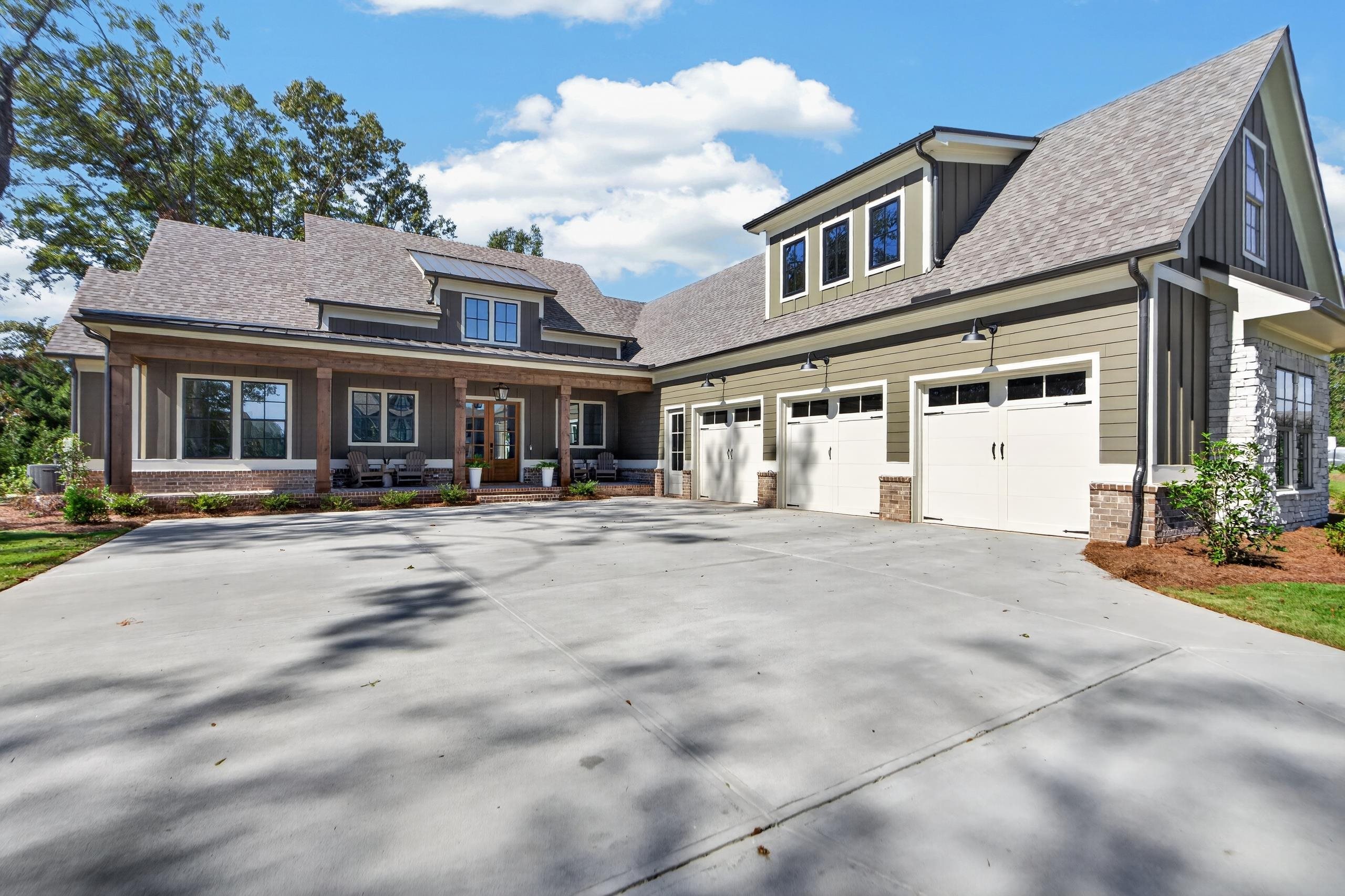 201 Eagles Way Property Photo 3