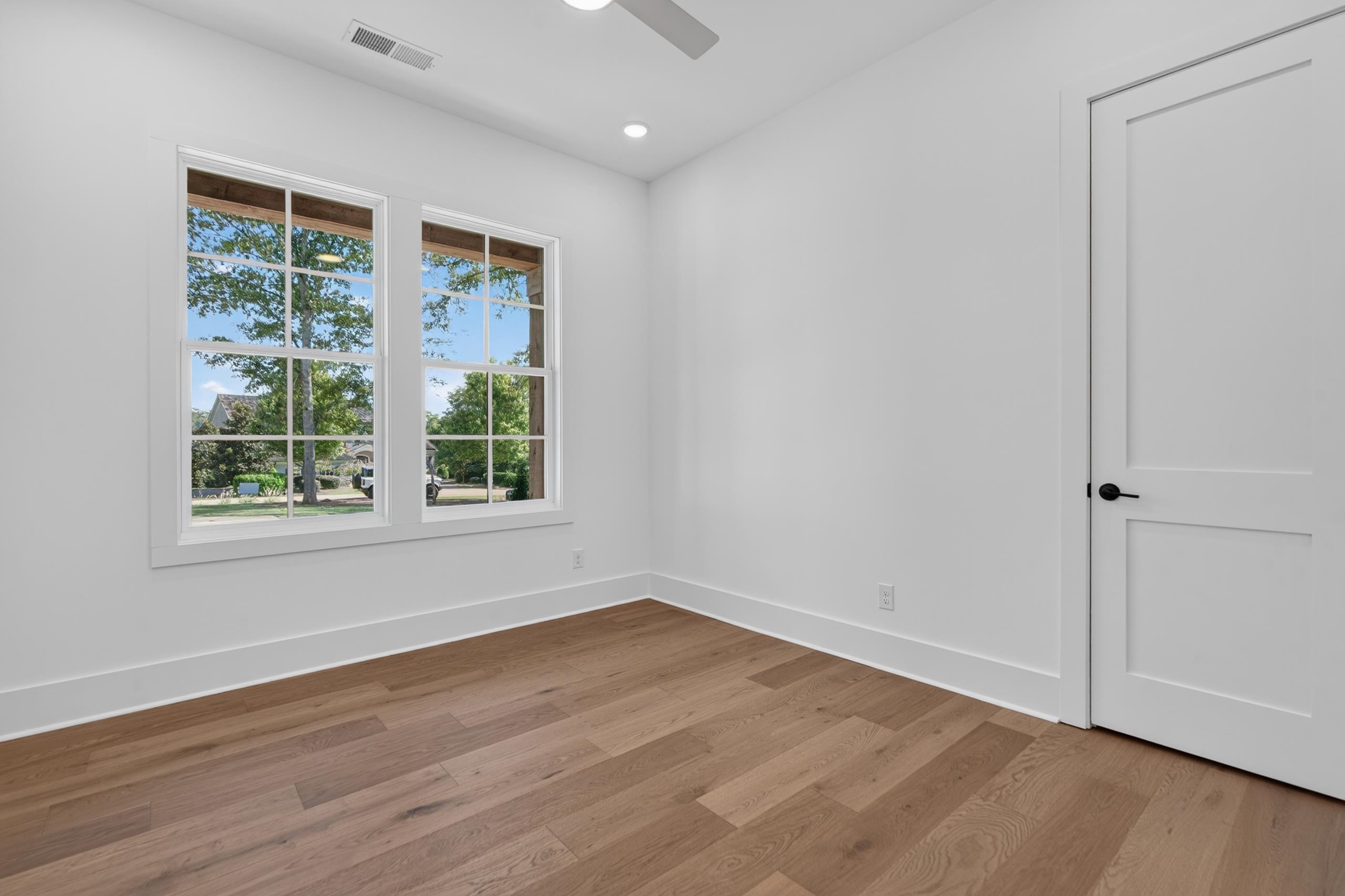 201 Eagles Way Property Photo 31