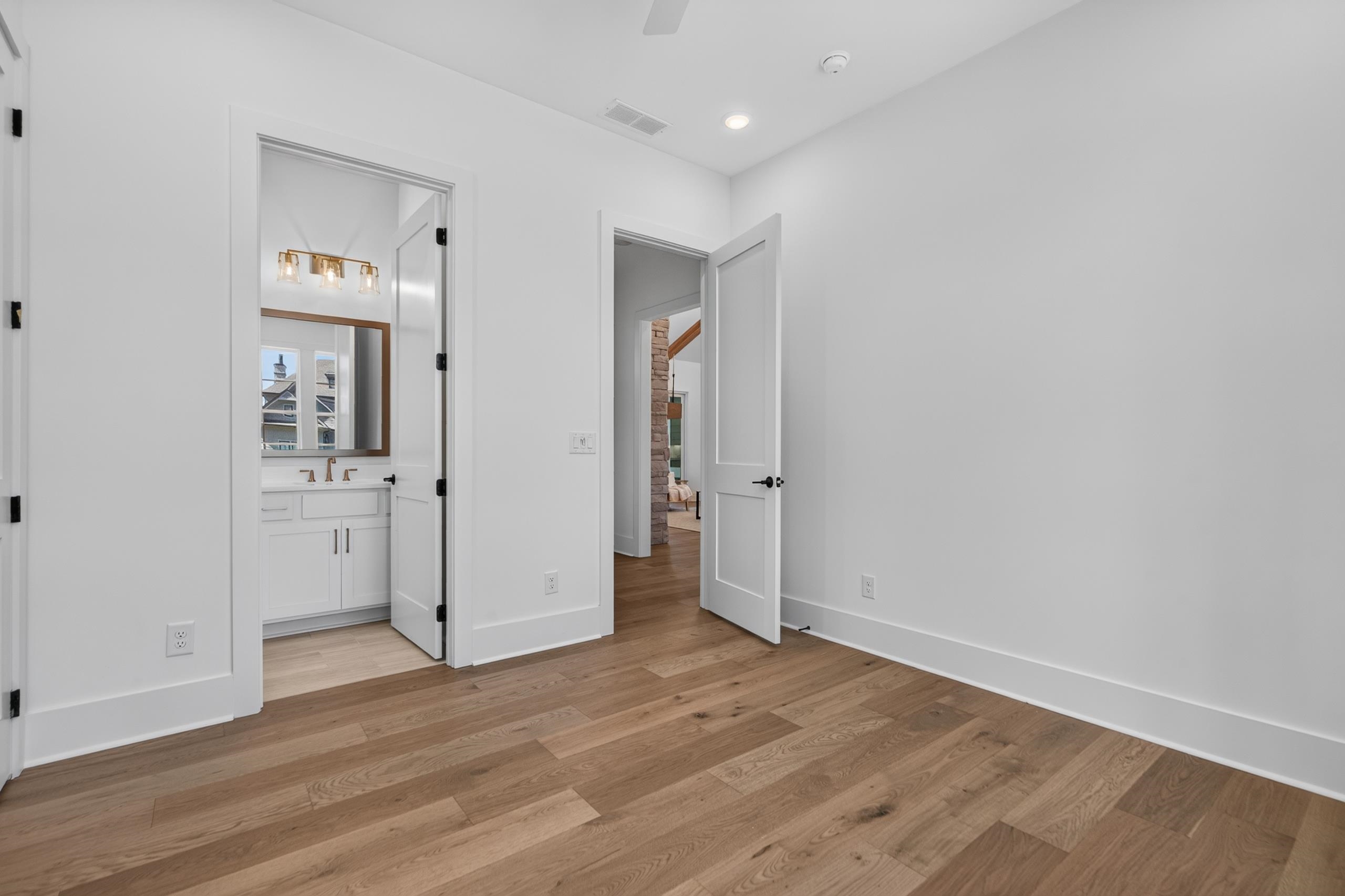 201 Eagles Way Property Photo 32