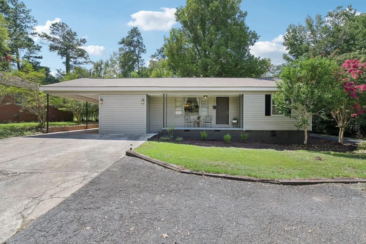2375 Irwinton Road Property Photo 1