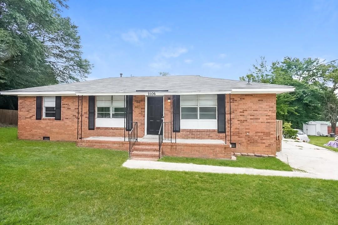 2114 Vandiver Road Property Photo 1