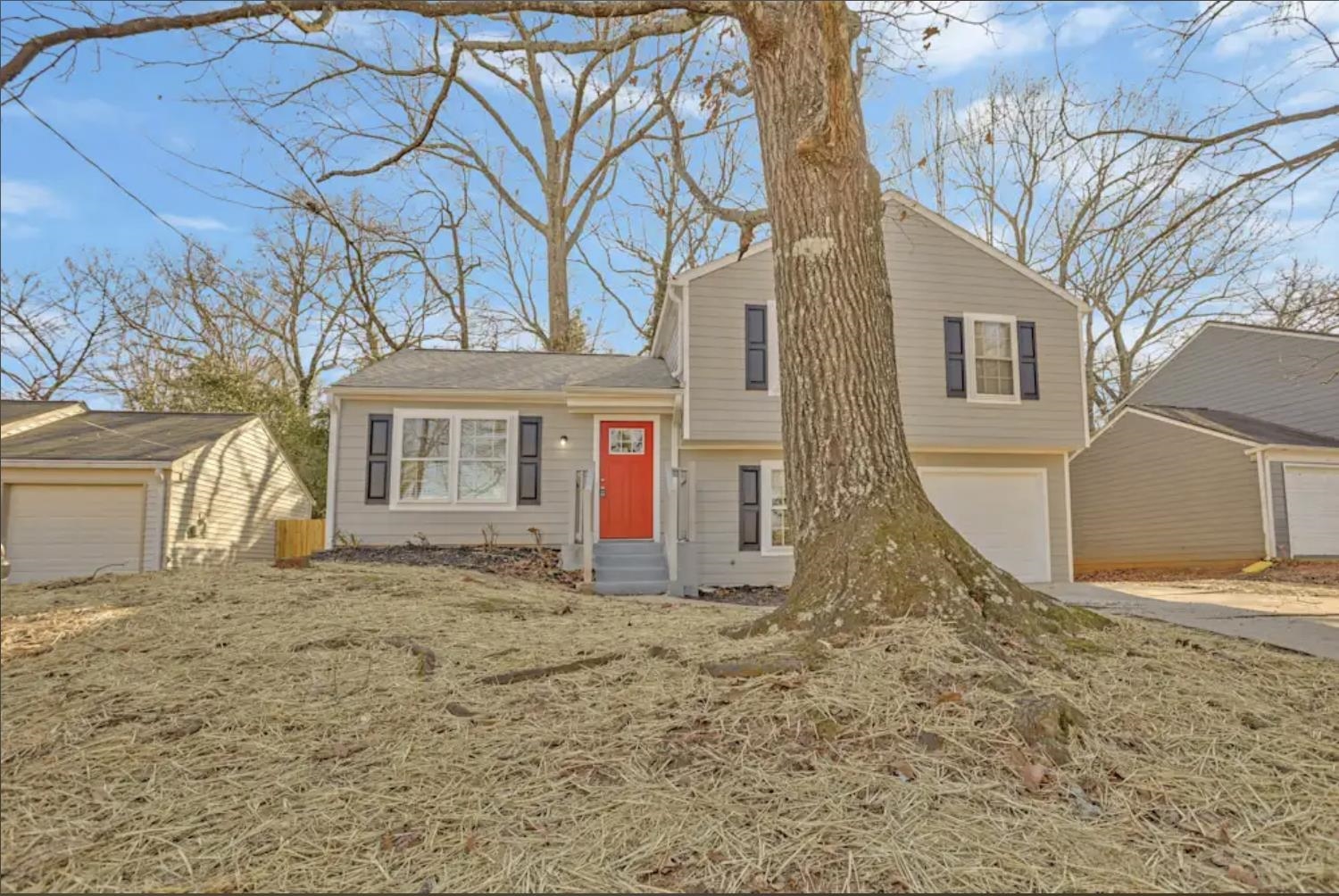 1048 Brandon Lane Property Photo 1